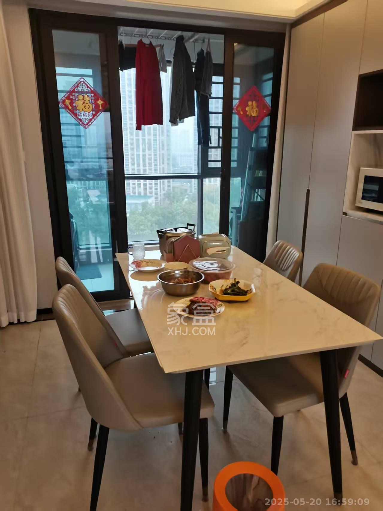 保利茉莉公馆 3室2厅2卫 3300.0元/月 保利茉莉公馆 3室2厅2卫 3300.0元/月室内图