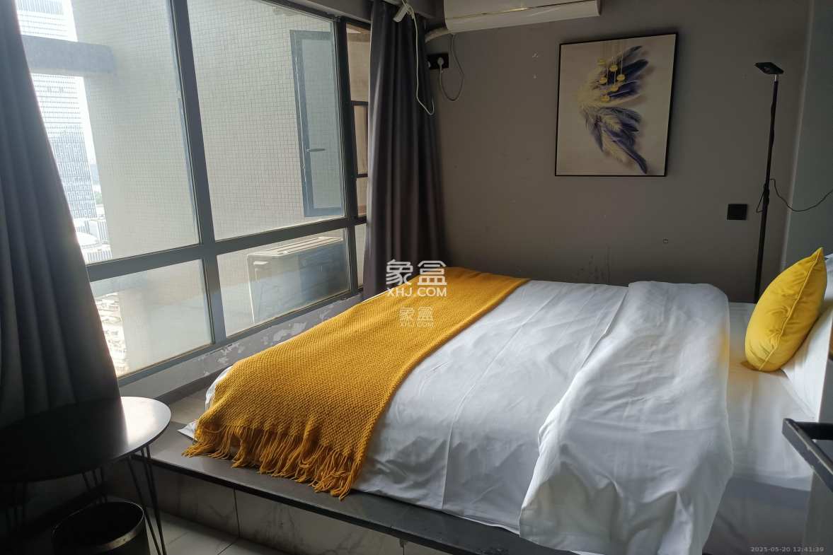 五一大道202(中环壹世界) 3室2厅2卫 11000.0元/月 五一大道202(中环壹世界) 3室2厅2卫 11000.0元/月室内图