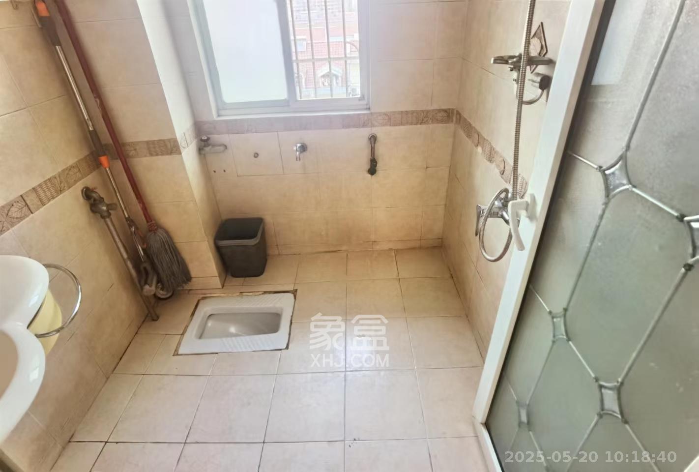 运通馨苑 2室2厅1卫 2800.0元/月 运通馨苑 2室2厅1卫 2800.0元/月室内图