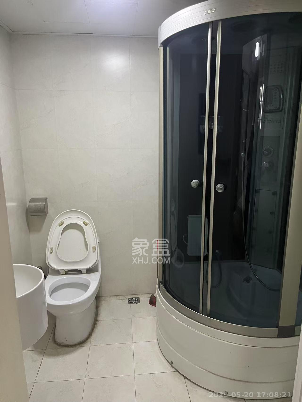 泰时三湘金地  3室2厅2卫   2200.00元/月室内图