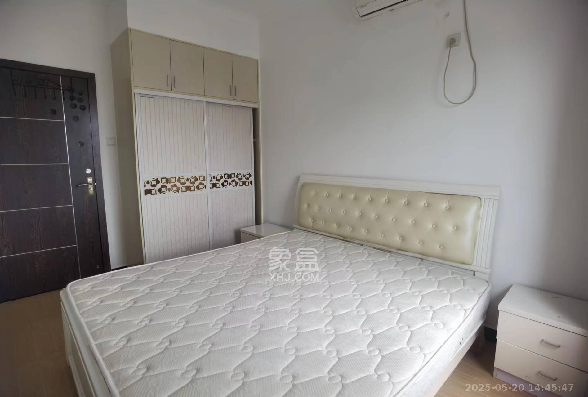 东怡外国(南湖一号) 1室1厅1卫 2600.0元/月 东怡外国(南湖一号) 1室1厅1卫 2600.0元/月室内图