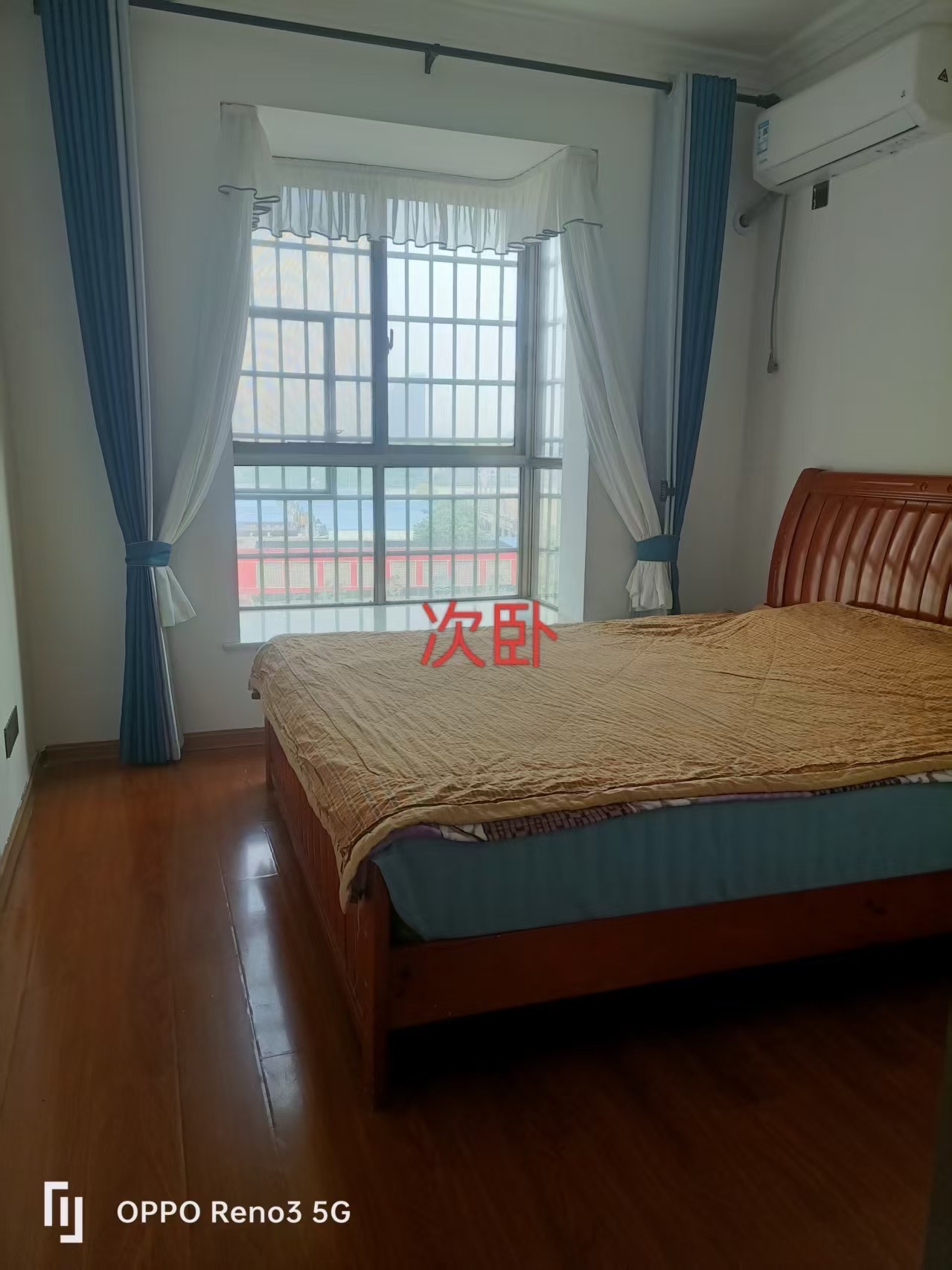 香山红叶  1室0厅0卫    62.8万 香山红叶  1室0厅0卫    62.8万客厅