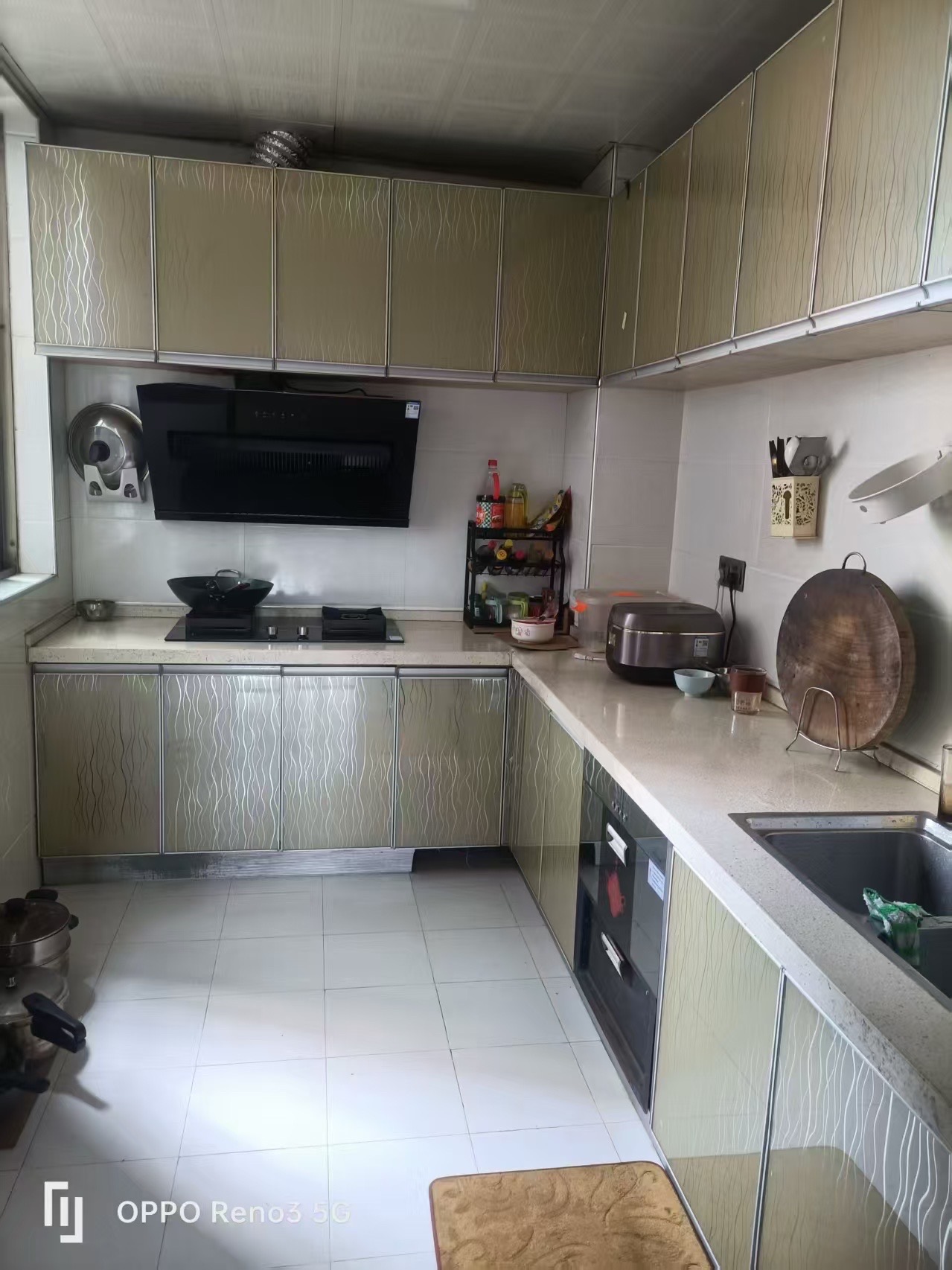 香山红叶  1室0厅0卫    62.8万 香山红叶  1室0厅0卫    62.8万客厅