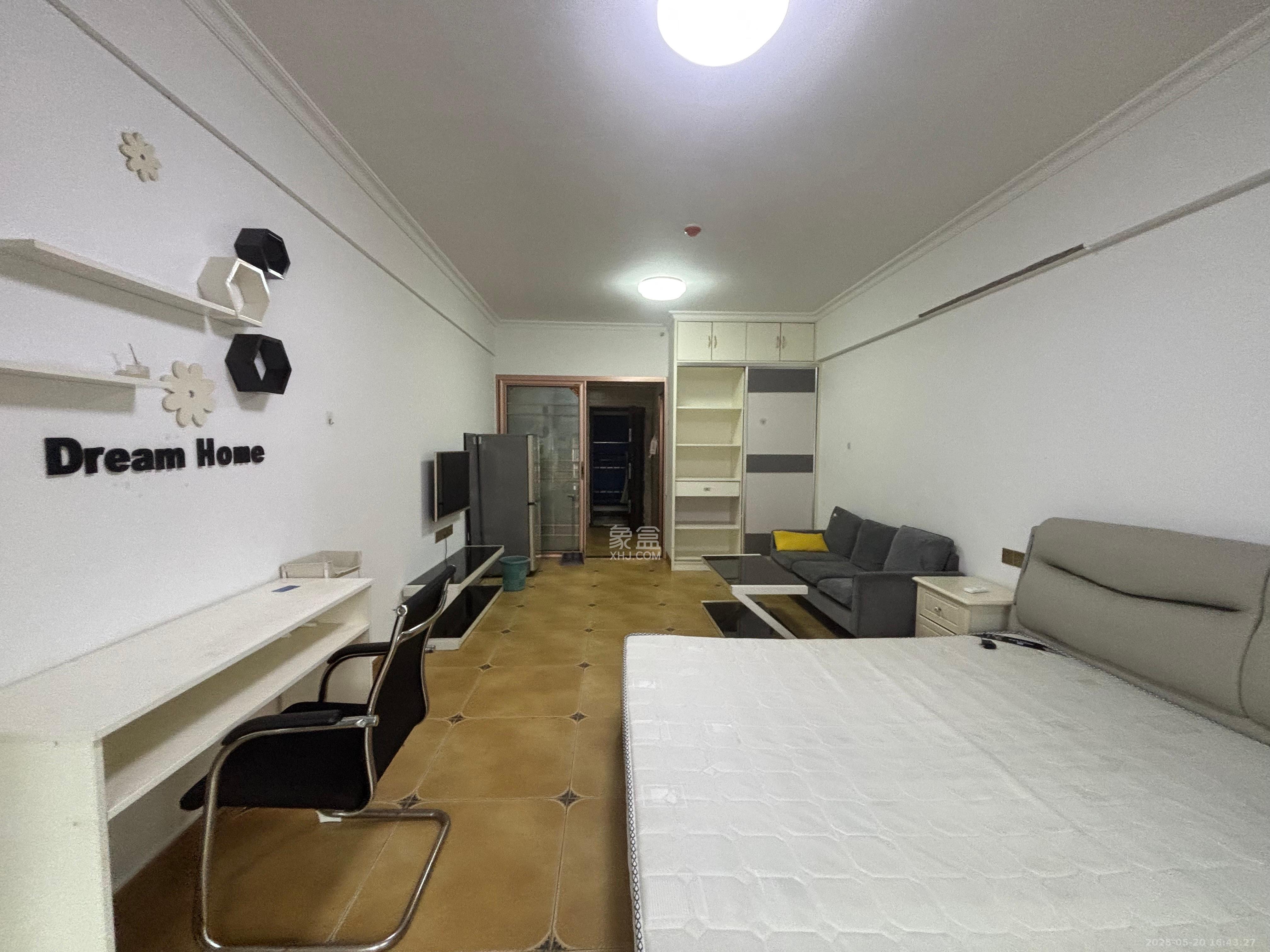中建芙蓉嘉苑  1室1厅1卫    1100.0元/月室内图