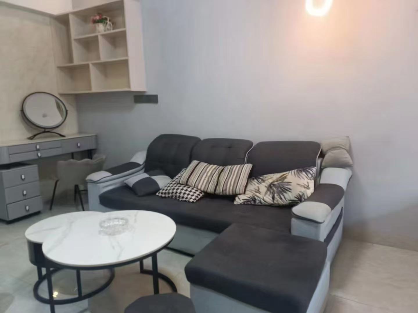 梓山湖公馆 1室1厅1卫 1300.0元/月 梓山湖公馆 1室1厅1卫 1300.0元/月室内图