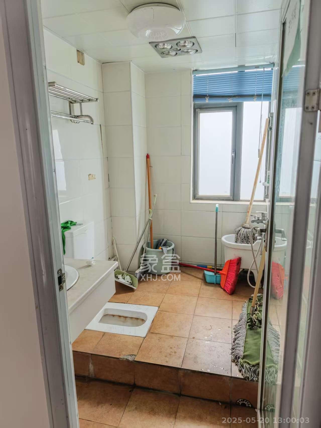 西城龙庭 4室2厅2卫 2200.0元/月 西城龙庭 4室2厅2卫 2200.0元/月室内图