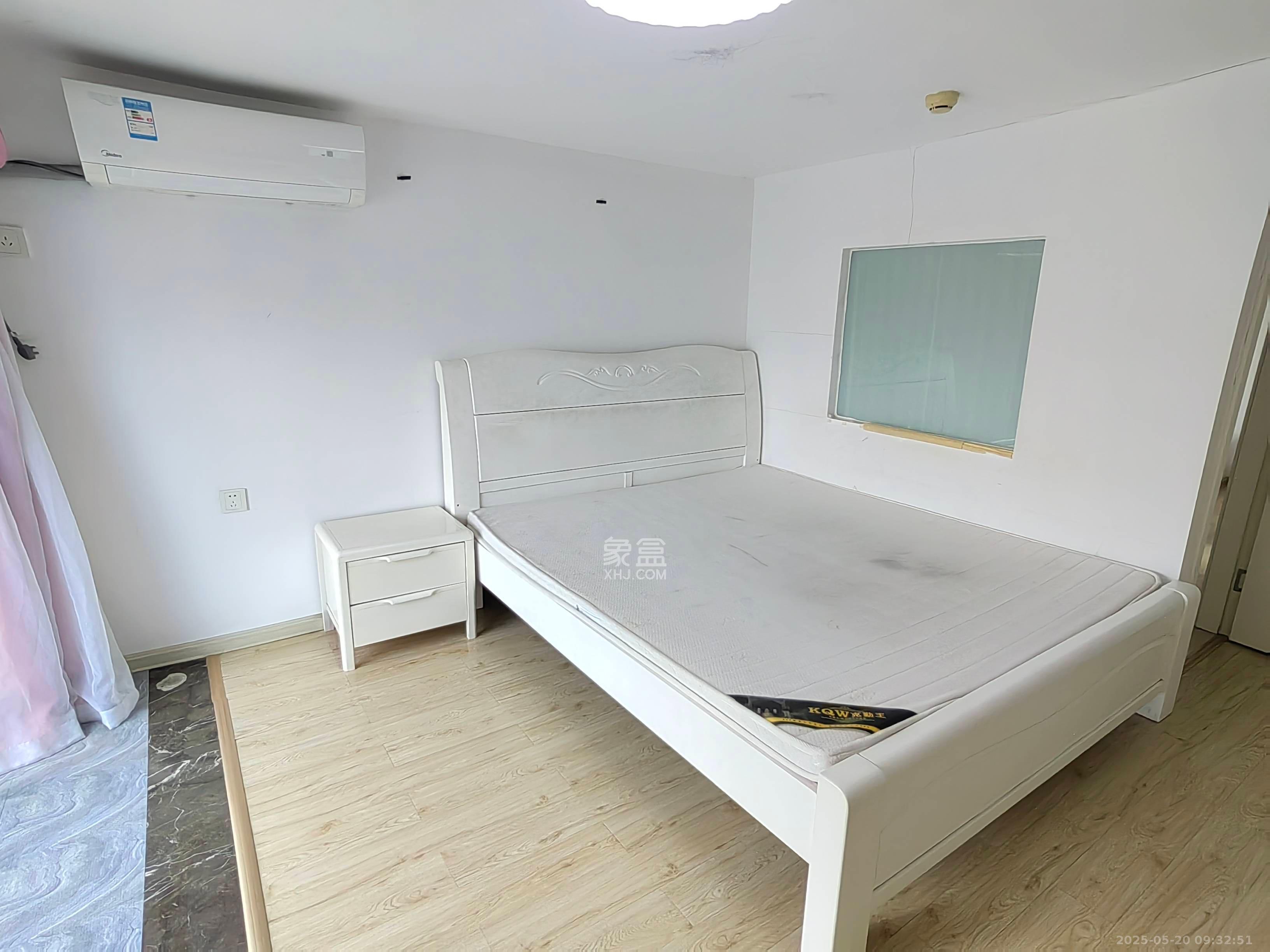 融圣国际 2室1厅2卫 2200.0元/月 融圣国际 2室1厅2卫 2200.0元/月室内图