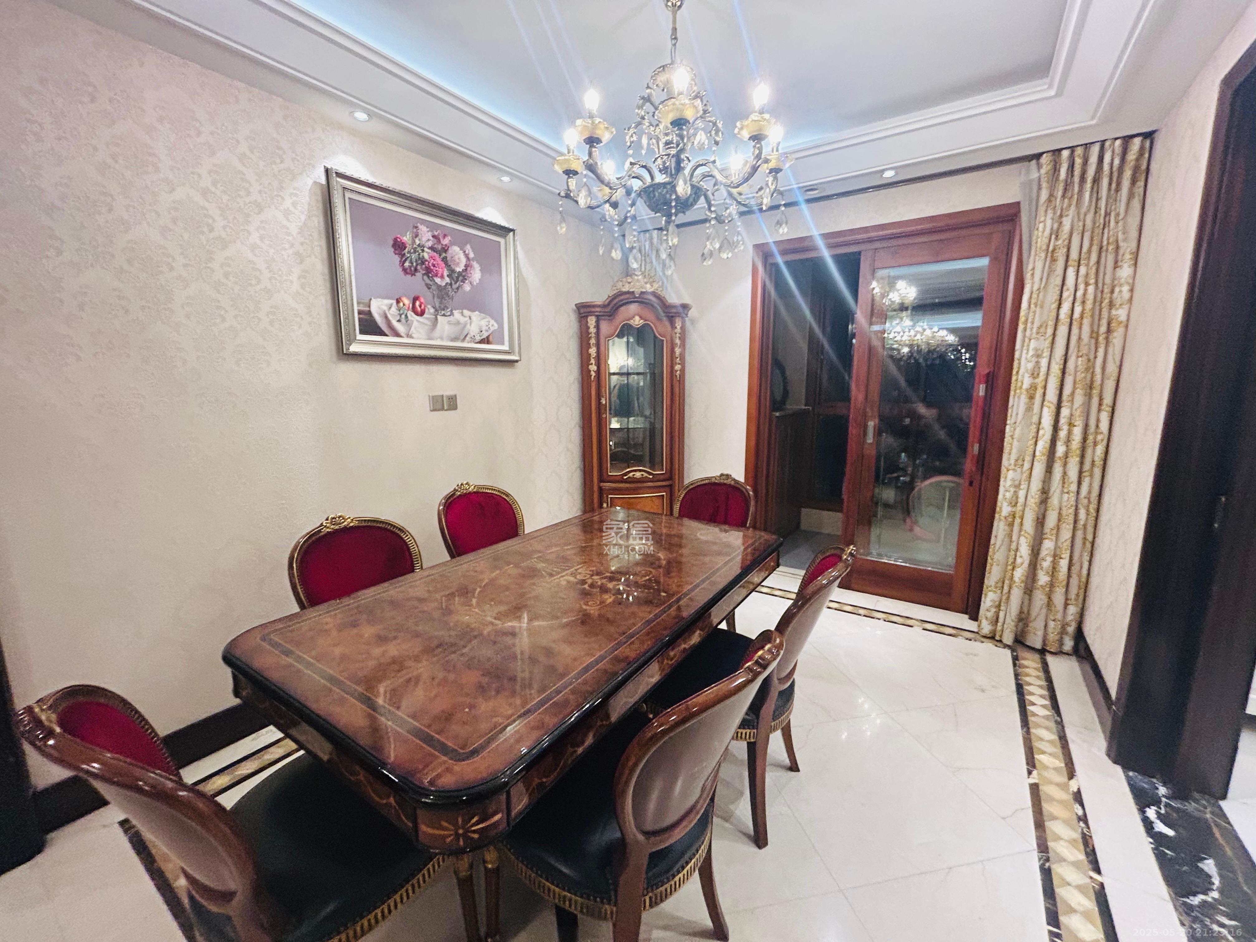 梅溪湖金茂府(金茂广场)(金茂览秀城) 4室2厅3卫 10000.0元/月 梅溪湖金茂府(金茂广场)(金茂览秀城) 4室2厅3卫 10000.0元/月室内图