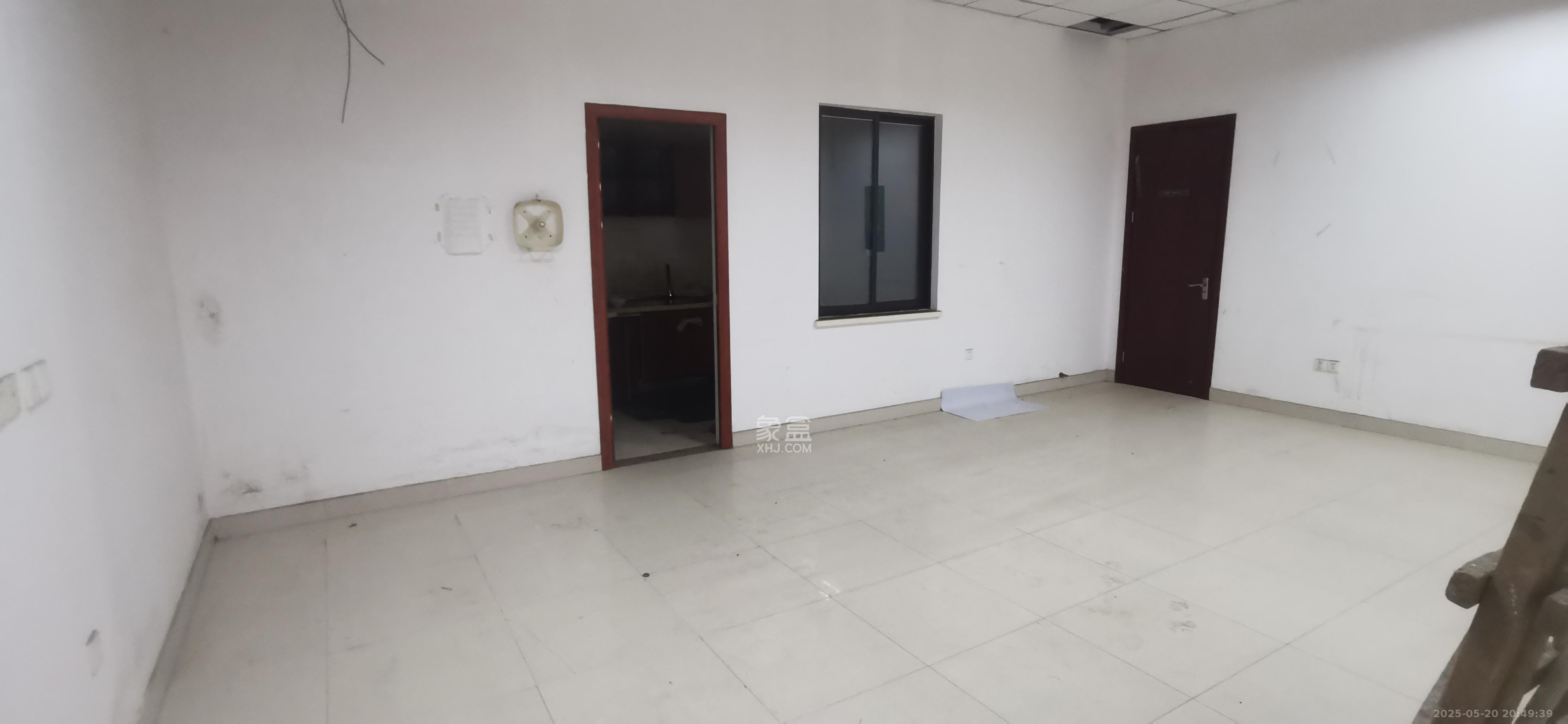 绿地中央广场   320.28㎡      68000.0元/月室内图