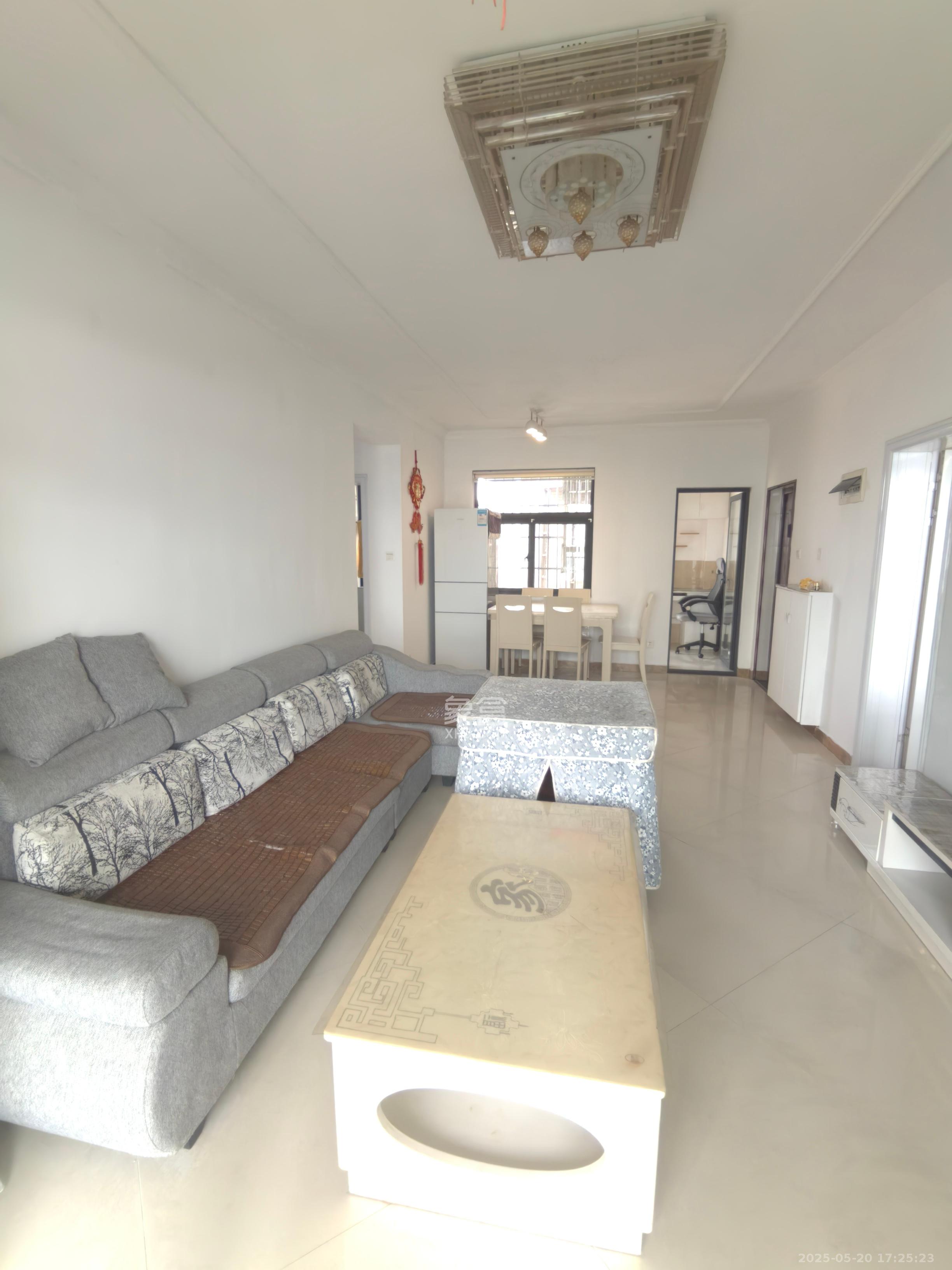 中鼎江岸花城  3室2厅1卫    1500.0元/月 中鼎江岸花城  3室2厅1卫    1500.0元/月