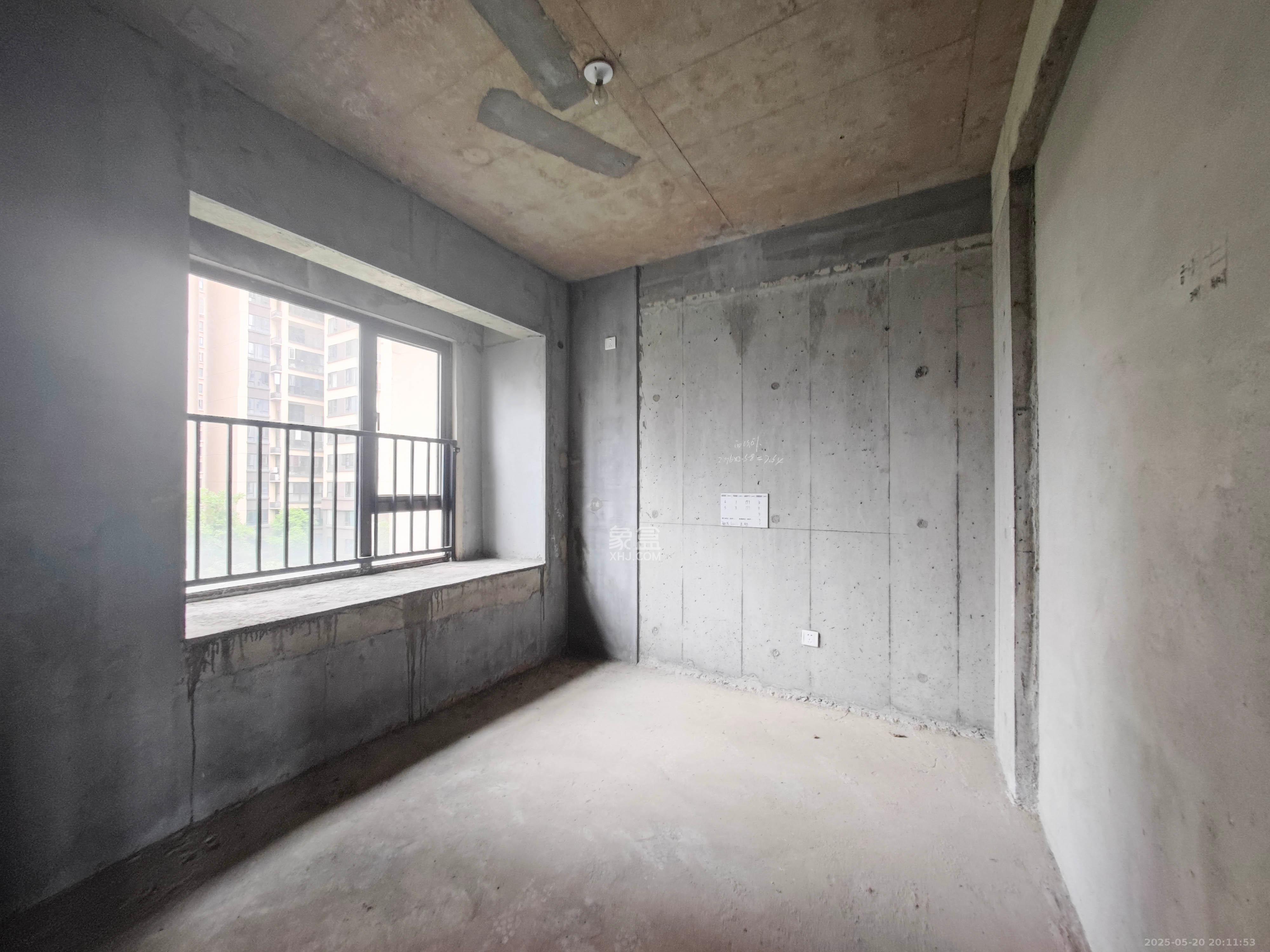 合能枫丹丽舍(柏悦名苑)  3室2厅2卫    110.0万 合能枫丹丽舍(柏悦名苑)  3室2厅2卫    110.0万卧室