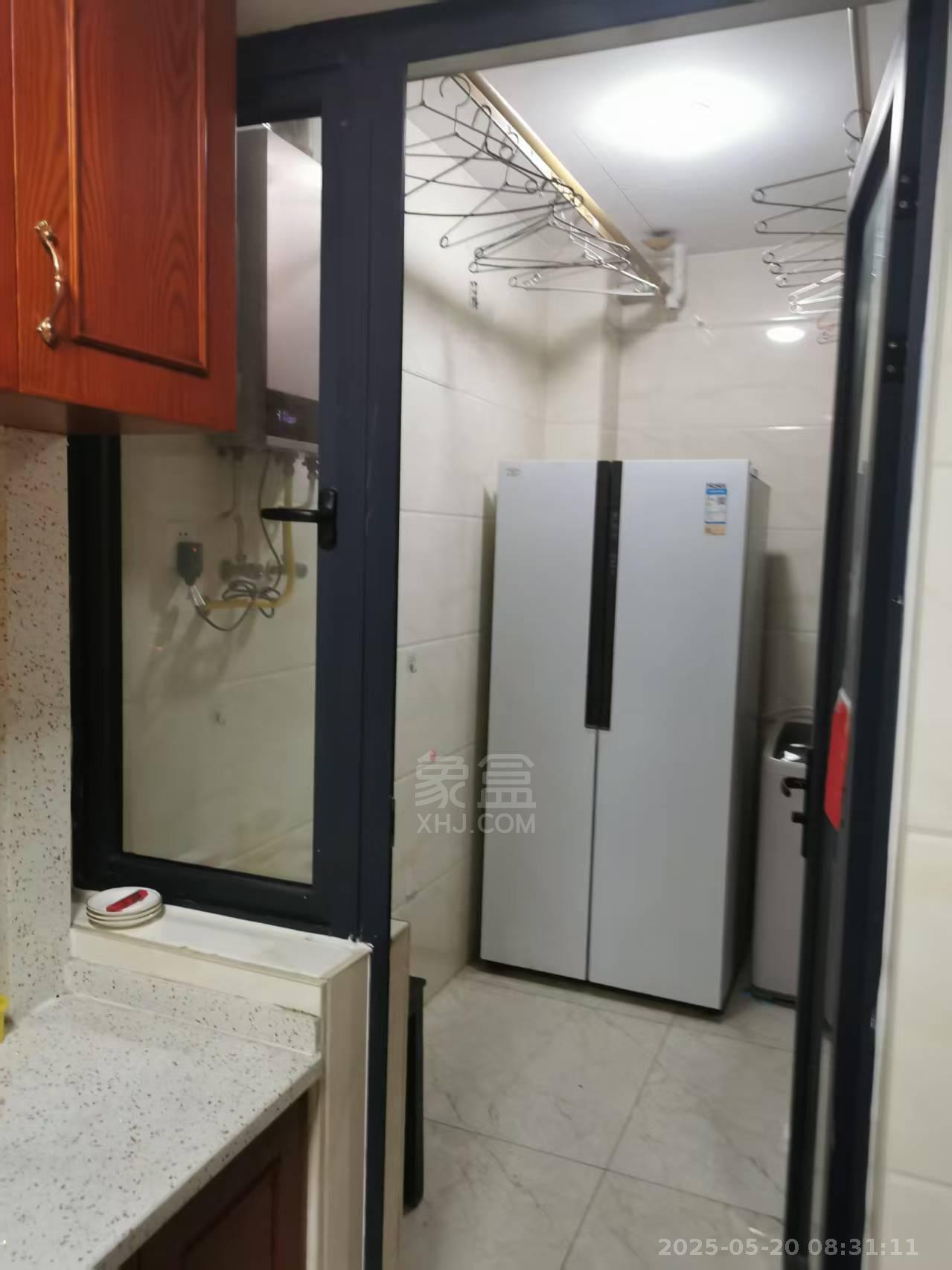 中建御山和苑  3室2厅2卫   2300.00元/月室内图
