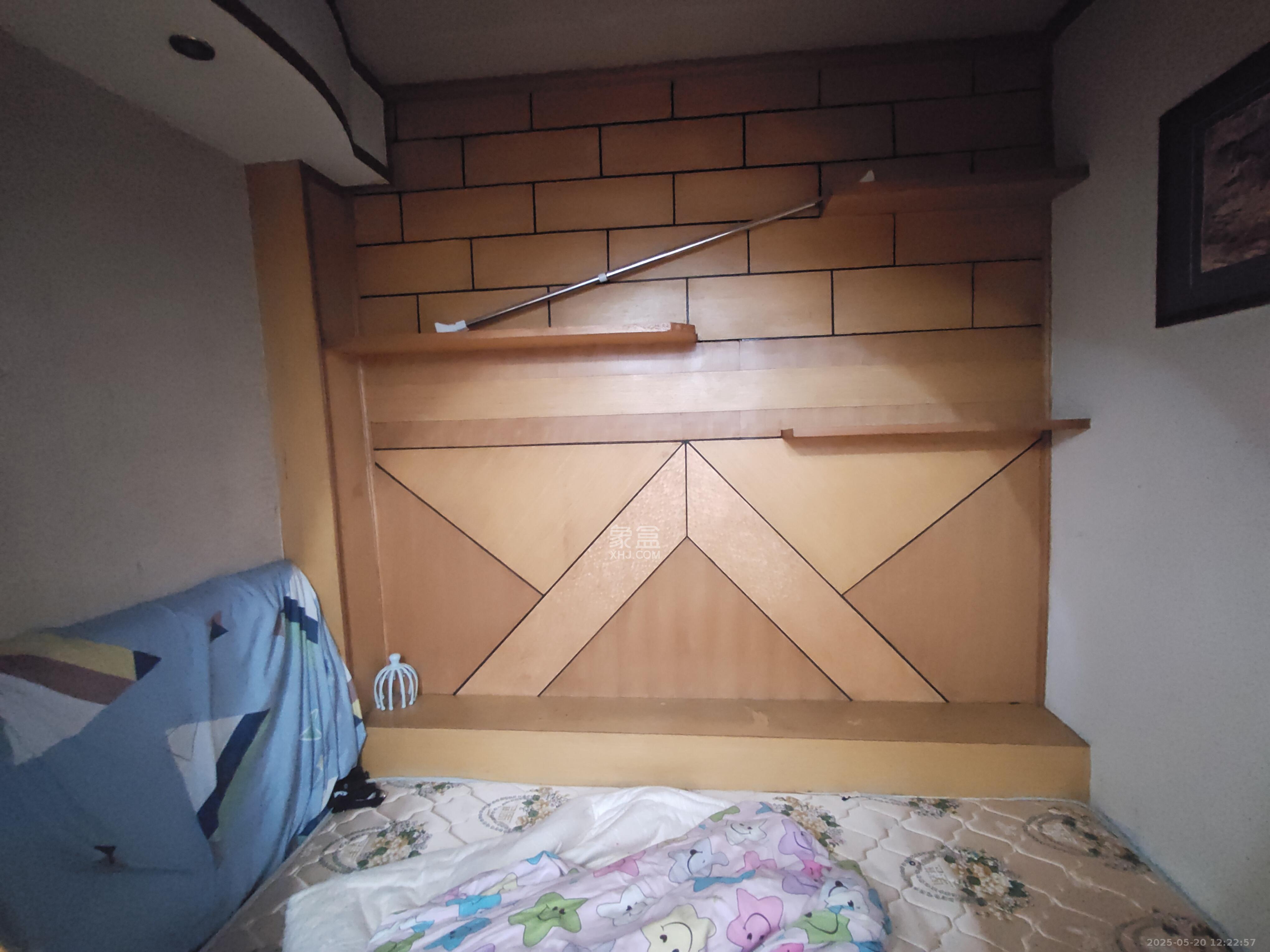 崇文里、崇圣里散盘 3室2厅1卫 2500.0元/月 崇文里、崇圣里散盘 3室2厅1卫 2500.0元/月室内图