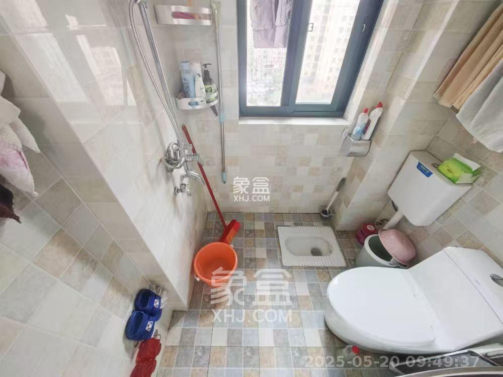 丽发新城  4室2厅2卫   2600.00元/月室内图