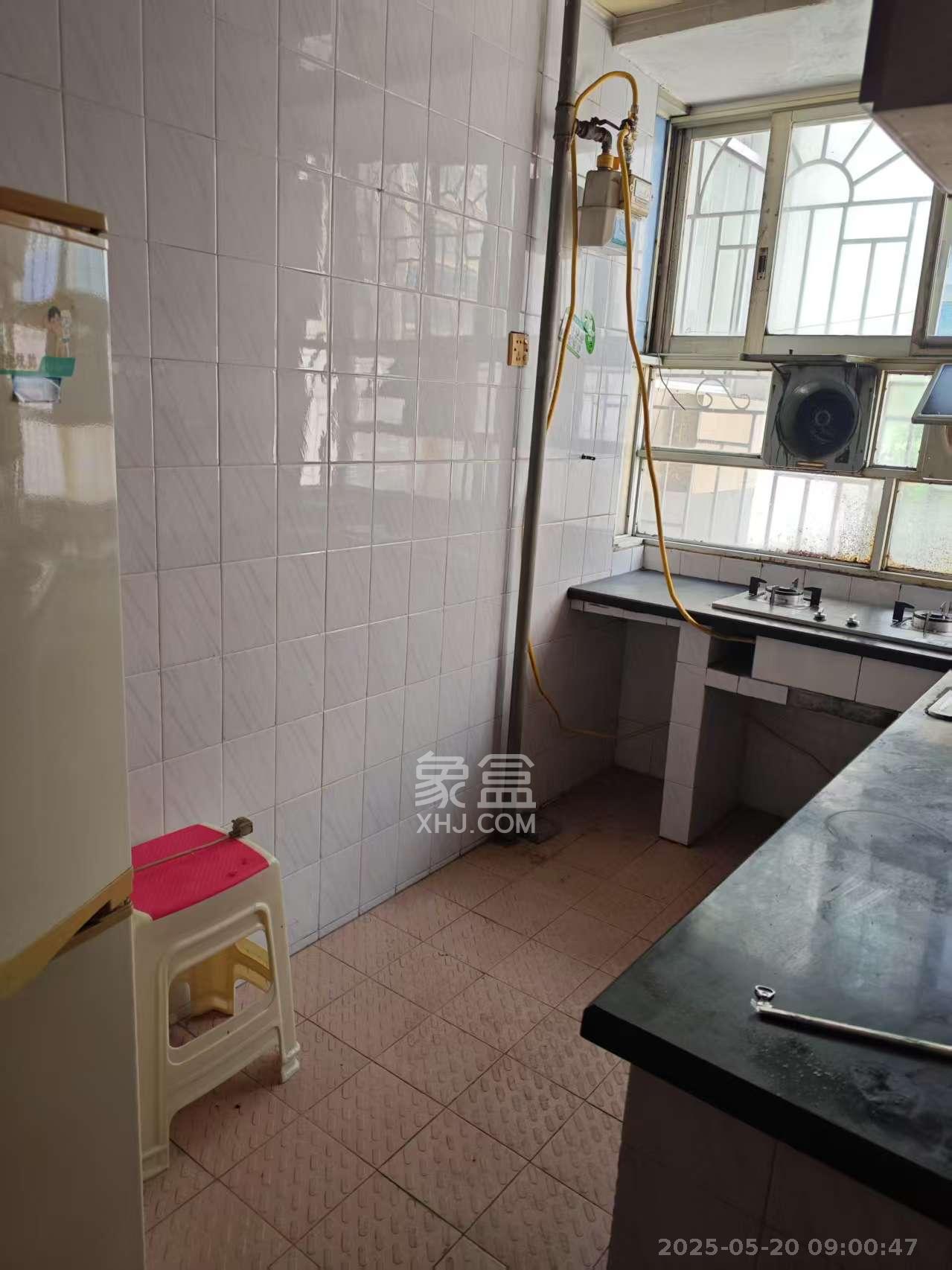 长沙市化工医药行业管理办公室宿舍 3室2厅1卫 2100.0元/月 长沙市化工医药行业管理办公室宿舍 3室2厅1卫 2100.0元/月室内图