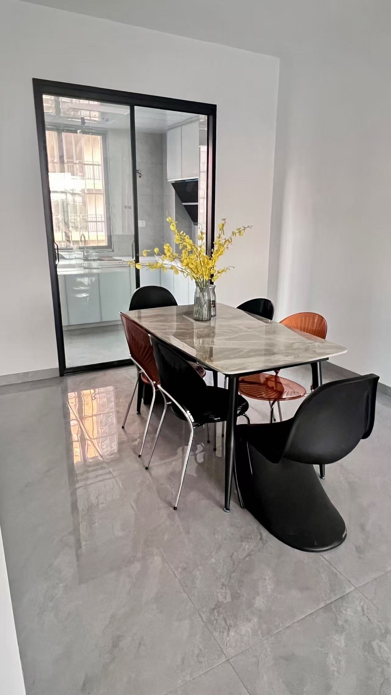 幸福河北塘安置小区 3室2厅1卫 1700.0元/月 幸福河北塘安置小区 3室2厅1卫 1700.0元/月室内图