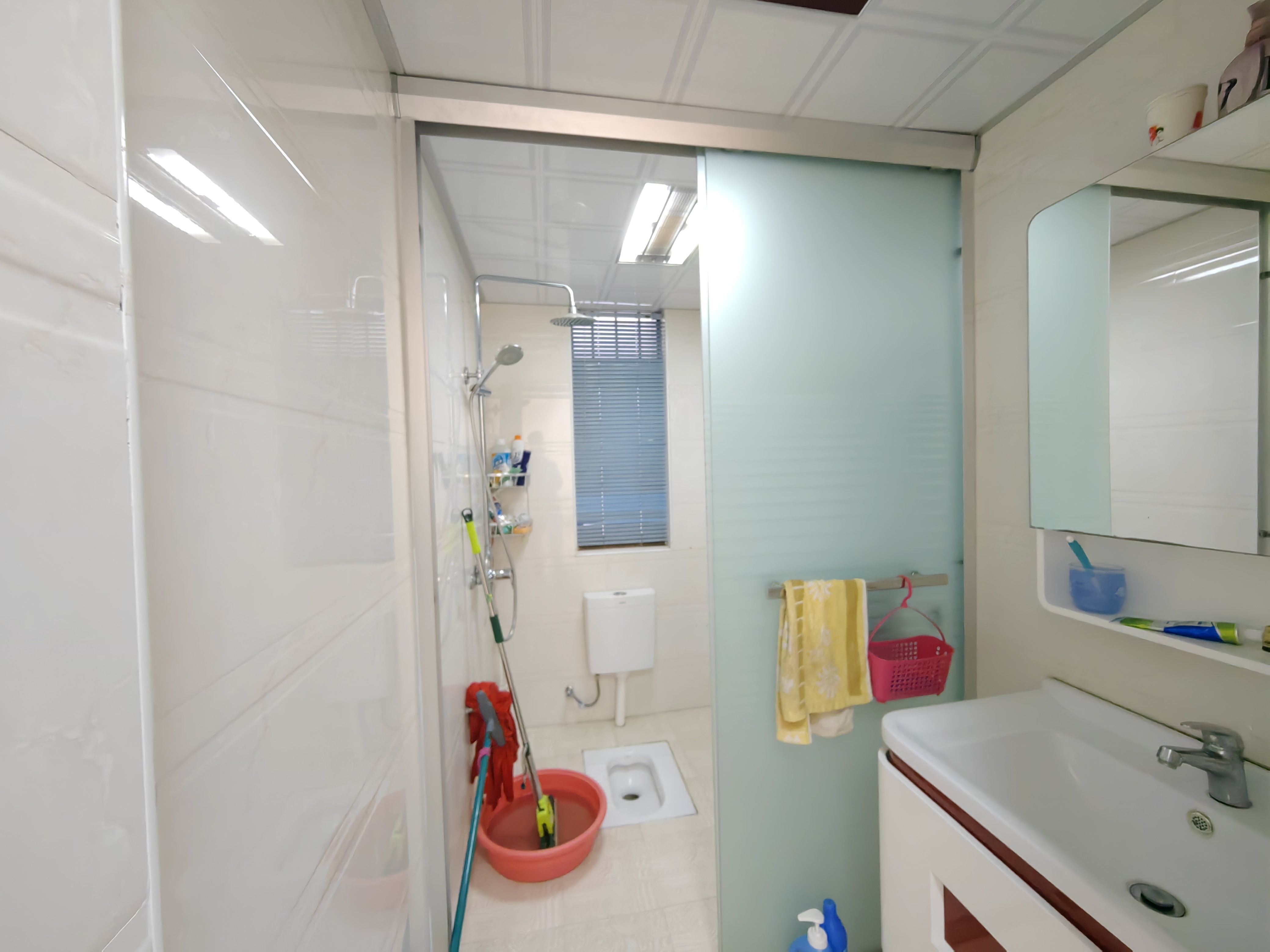 长和广场 2室2厅1卫 1800.0元/月 长和广场 2室2厅1卫 1800.0元/月室内图