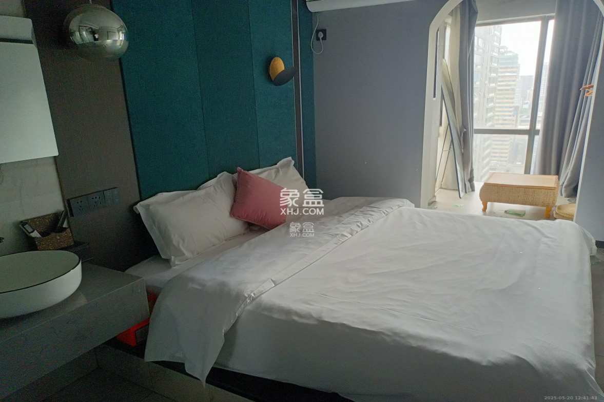 五一大道202(中环壹世界) 3室2厅2卫 11000.0元/月 五一大道202(中环壹世界) 3室2厅2卫 11000.0元/月室内图