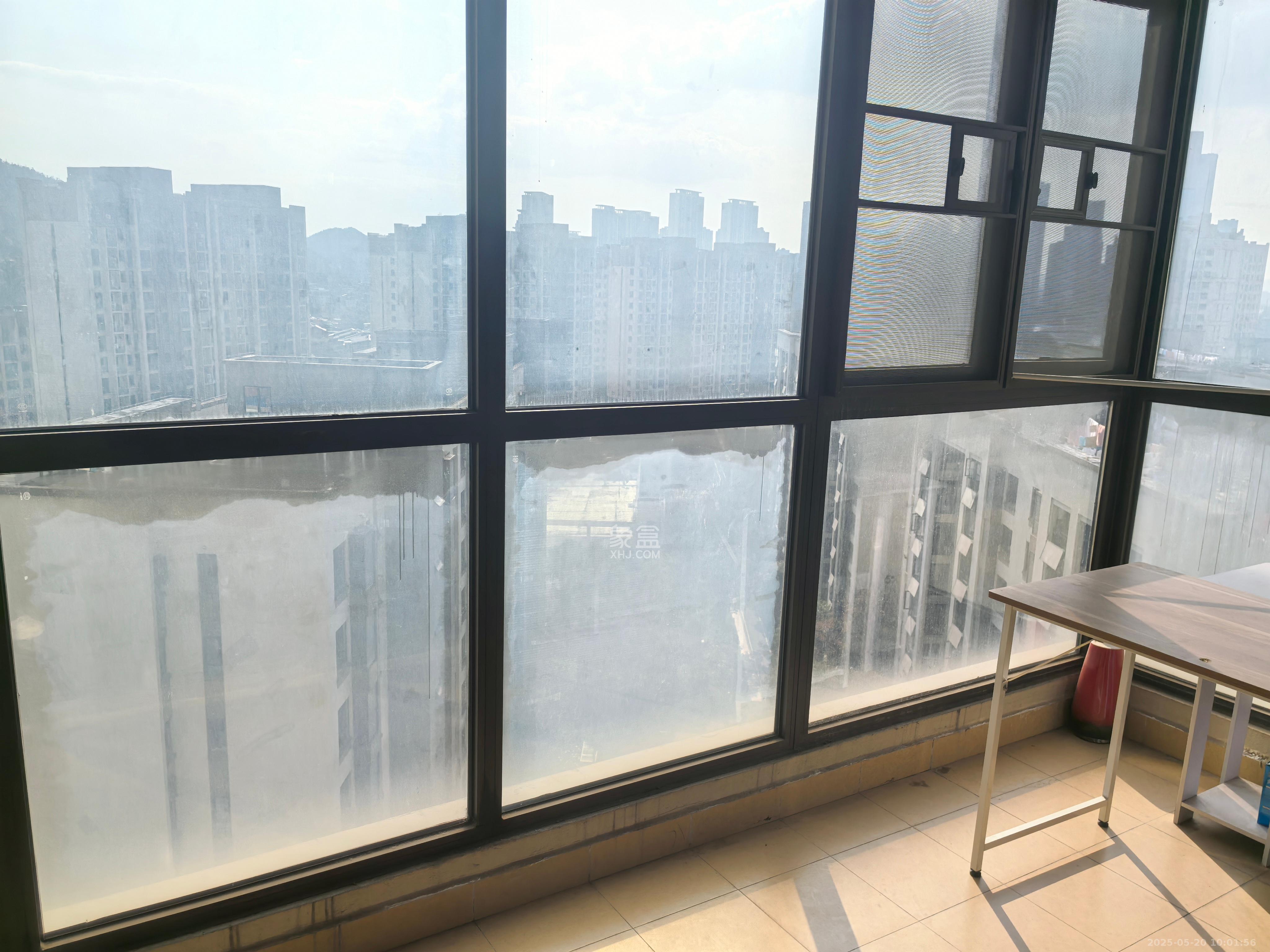 万科里梅溪郡  3室2厅2卫   3800.00元/月室内图