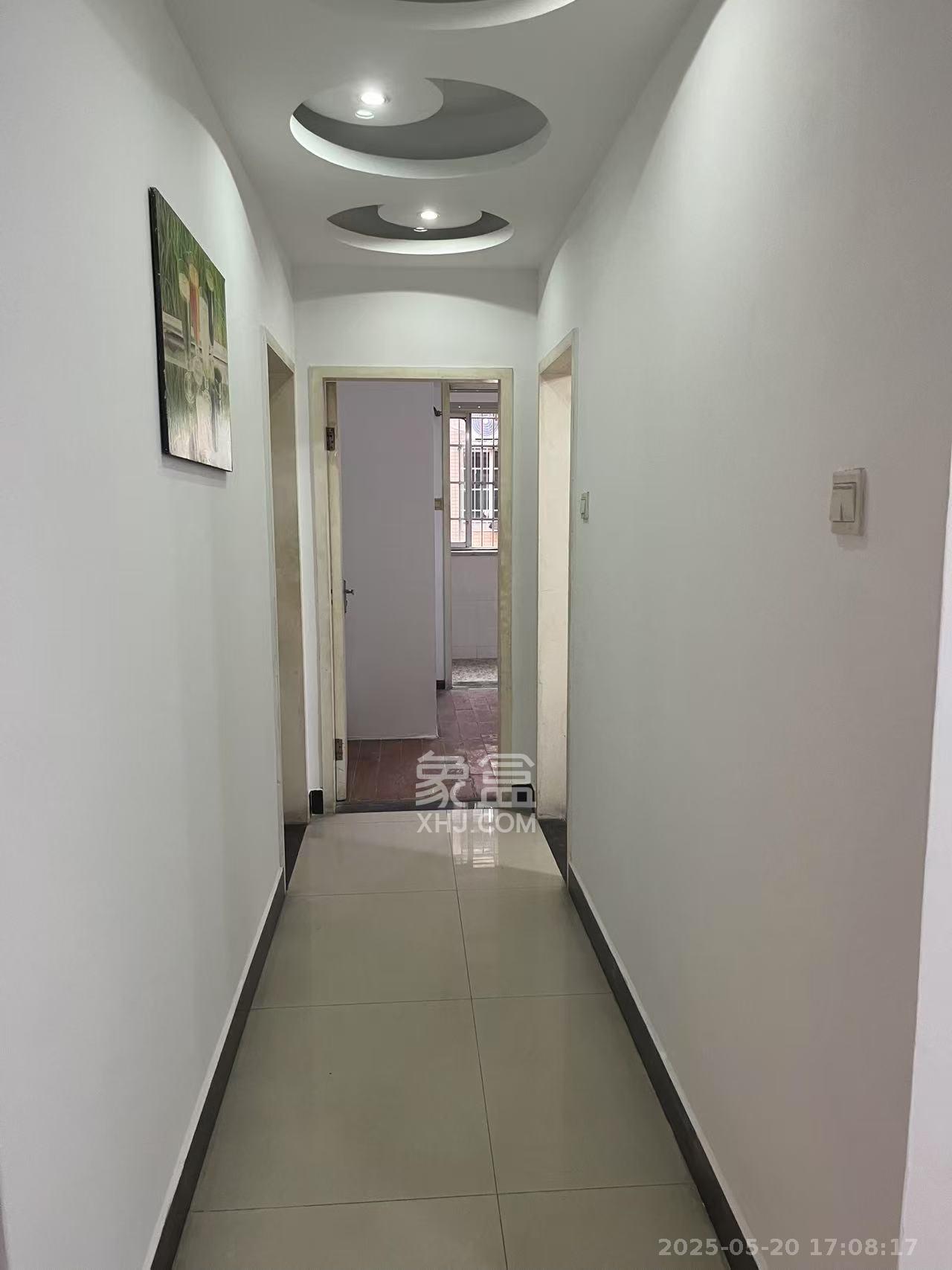 泰时三湘金地  3室2厅2卫   2200.00元/月室内图