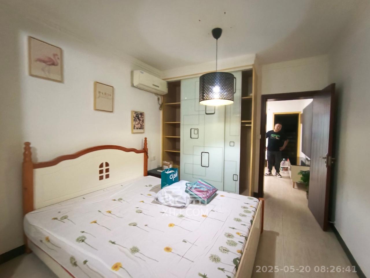 长坡社区  1室1厅1卫    1900.0元/月室内图
