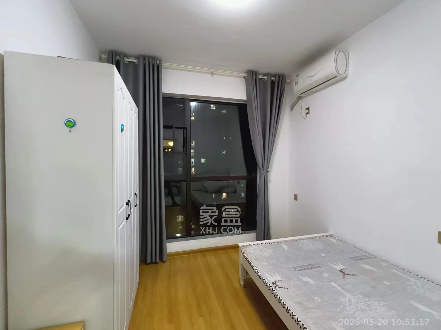 绿地新都会  3室2厅2卫   2500.00元/月室内图