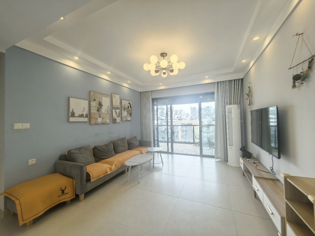 大华锦绣海岸二期 3室2厅2卫 3500.0元/月 大华锦绣海岸二期 3室2厅2卫 3500.0元/月室内图