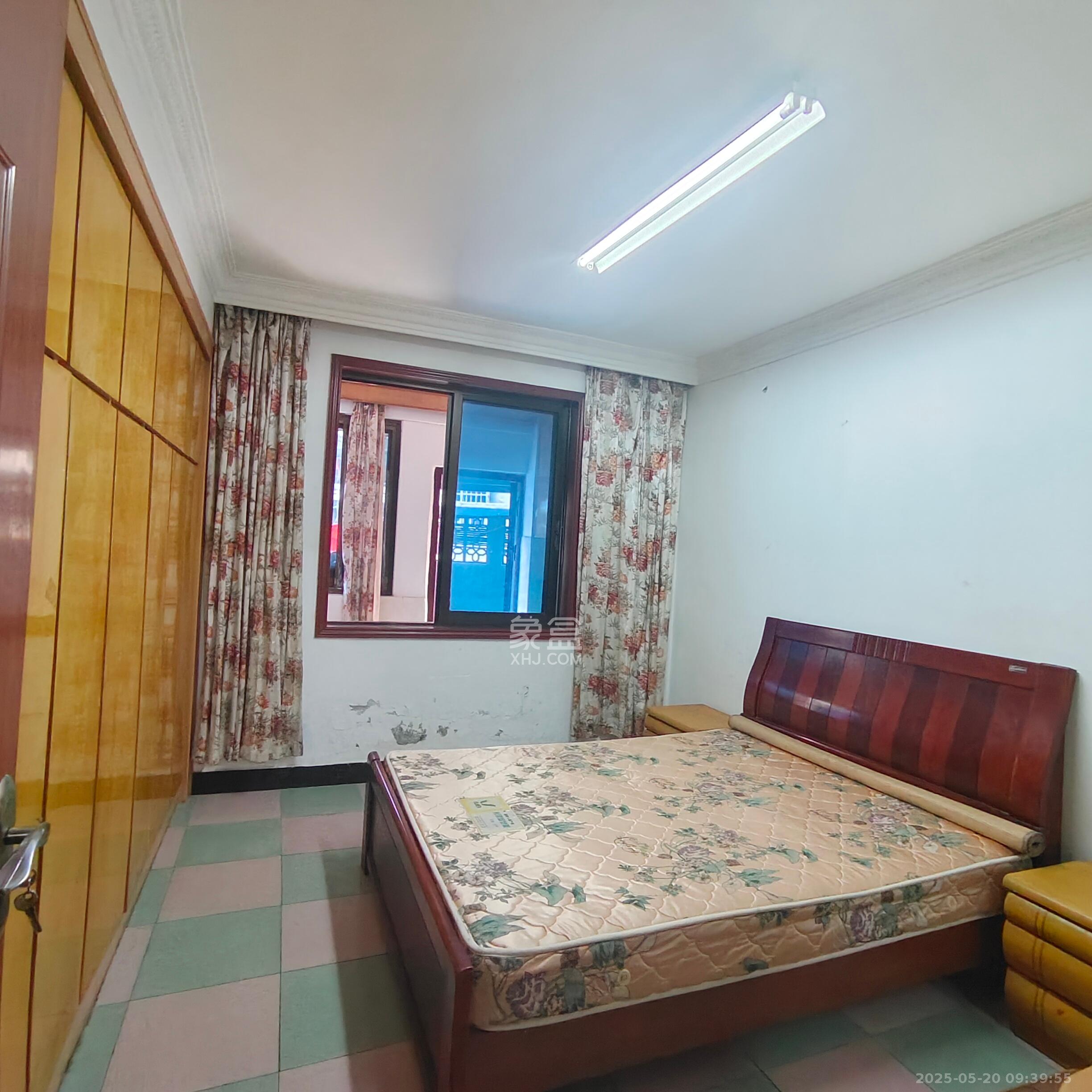 麻园湾 2室2厅1卫 2000.0元/月 麻园湾 2室2厅1卫 2000.0元/月室内图