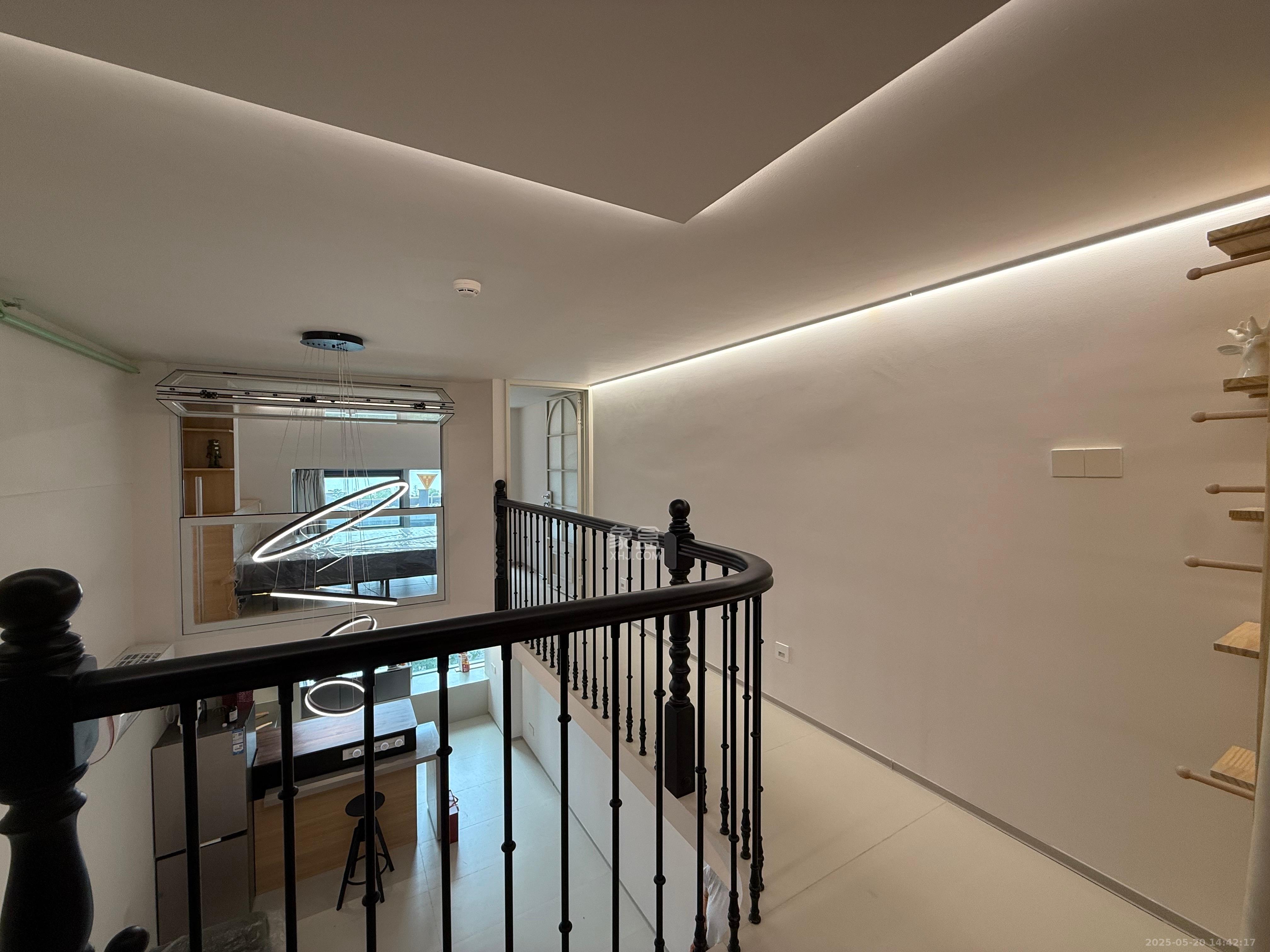 复地滨江金融中心 2室1厅1卫 3200.0元/月 复地滨江金融中心 2室1厅1卫 3200.0元/月室内图