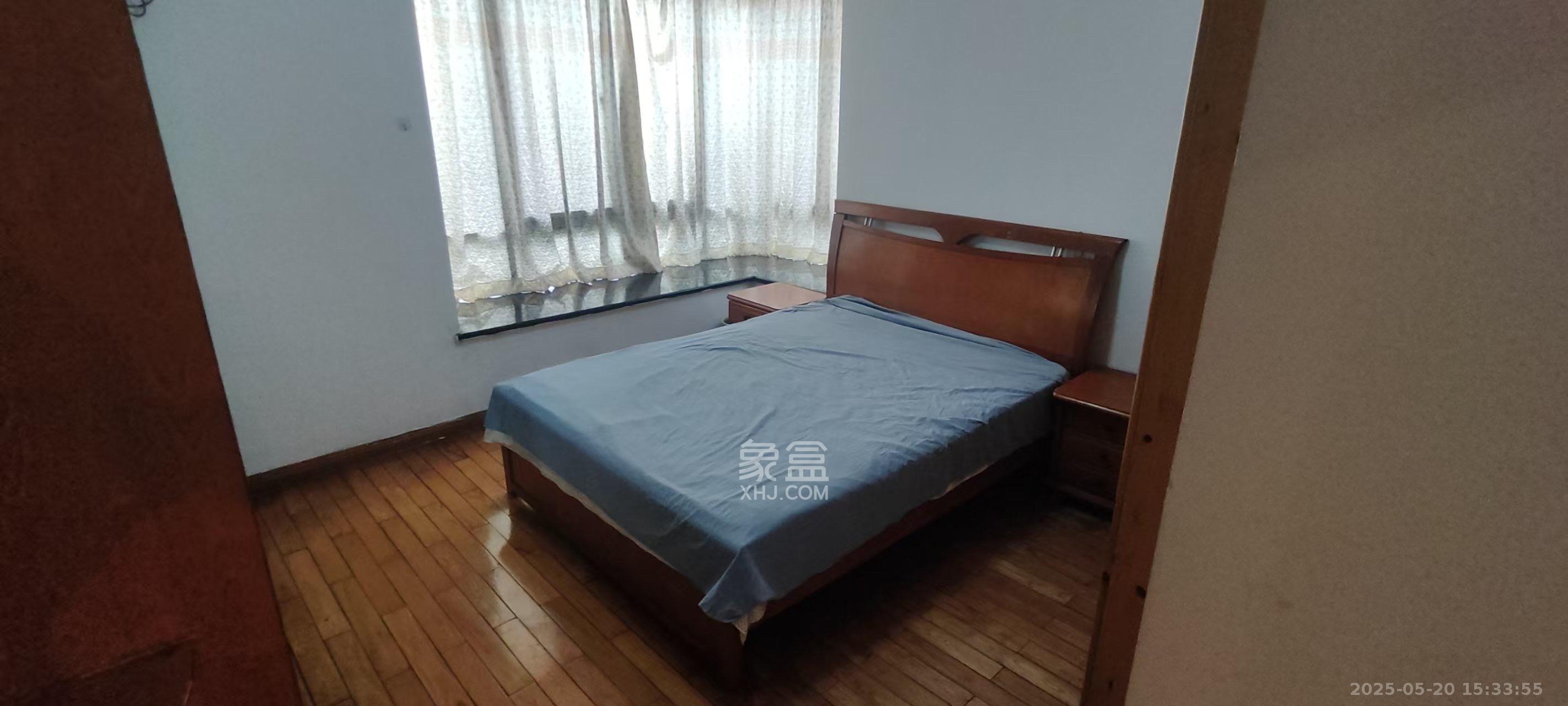 湘水一城(一期)  1室2厅2卫   1800.00元/月室内图