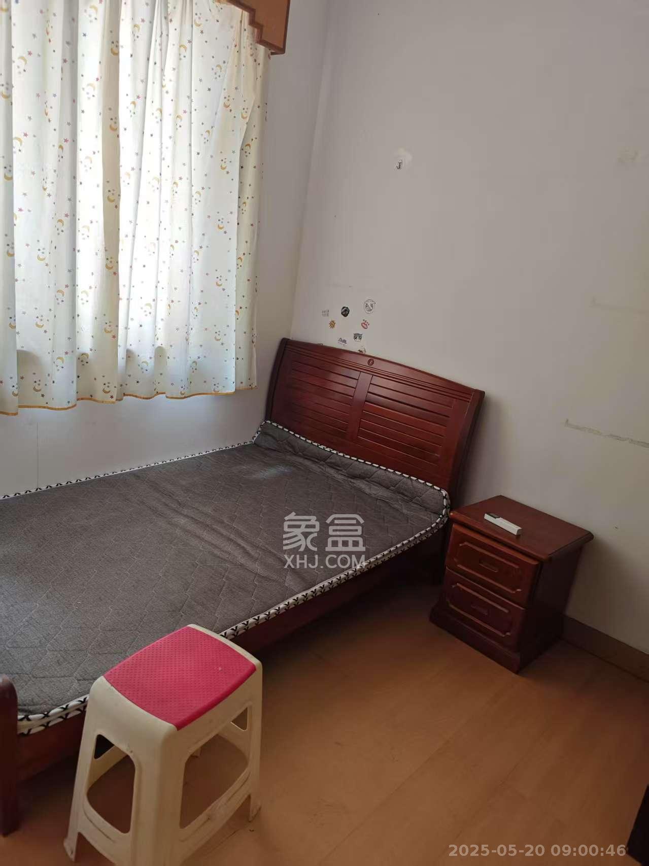 长沙市化工医药行业管理办公室宿舍 3室2厅1卫 2100.0元/月 长沙市化工医药行业管理办公室宿舍 3室2厅1卫 2100.0元/月室内图