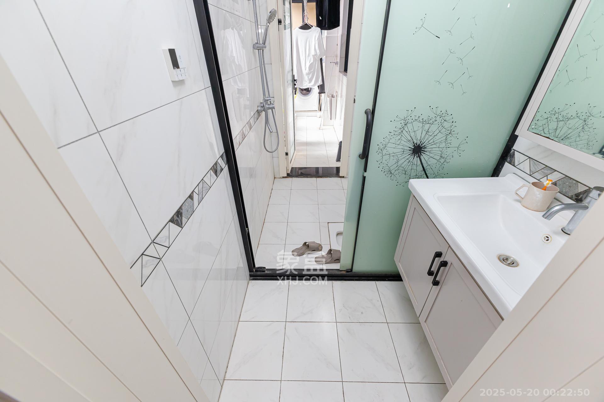 勤诚达境界城 3室2厅2卫 99.0万 勤诚达境界城 3室2厅2卫 99.0万卫生间