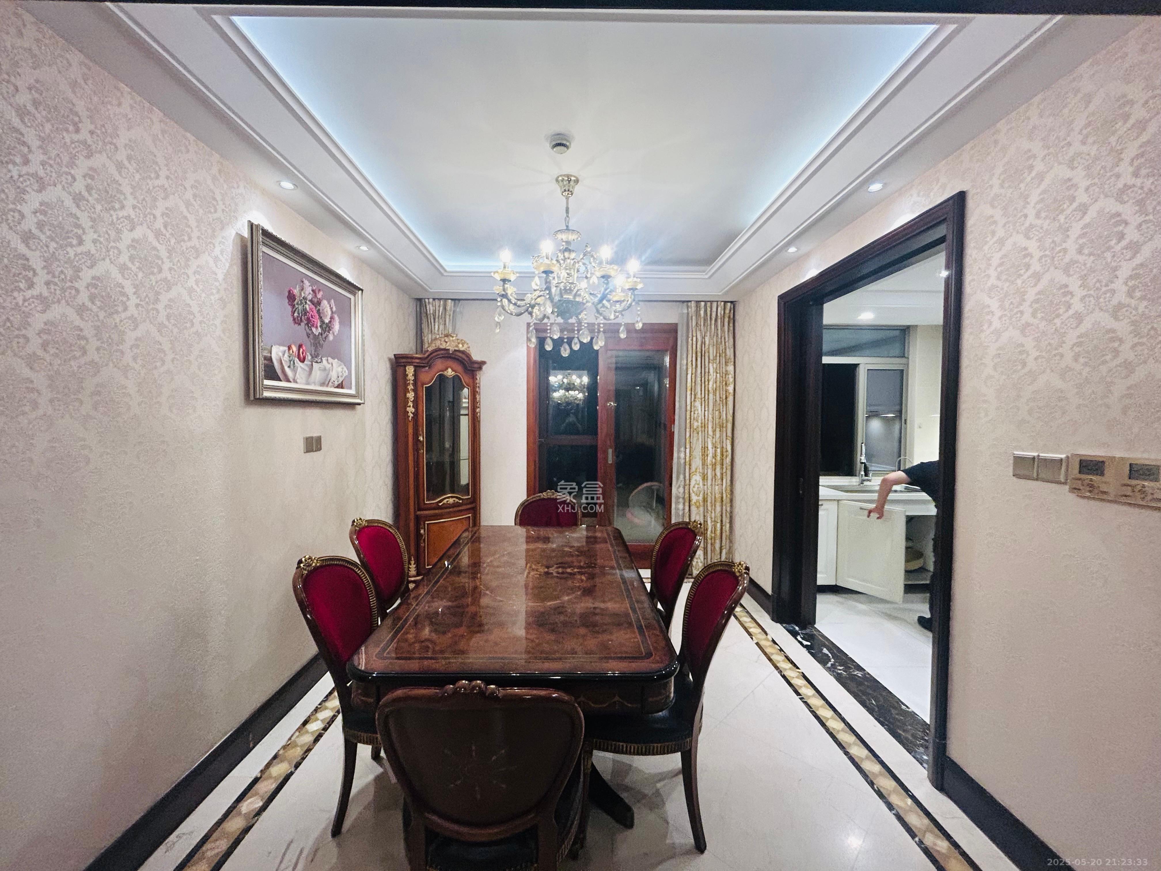 梅溪湖金茂府(金茂广场)(金茂览秀城) 4室2厅3卫 10000.0元/月 梅溪湖金茂府(金茂广场)(金茂览秀城) 4室2厅3卫 10000.0元/月室内图