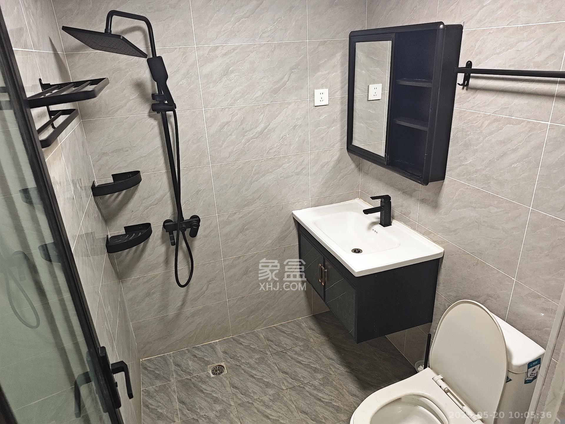 荣盛城  3室1厅2卫   2800.00元/月室内图