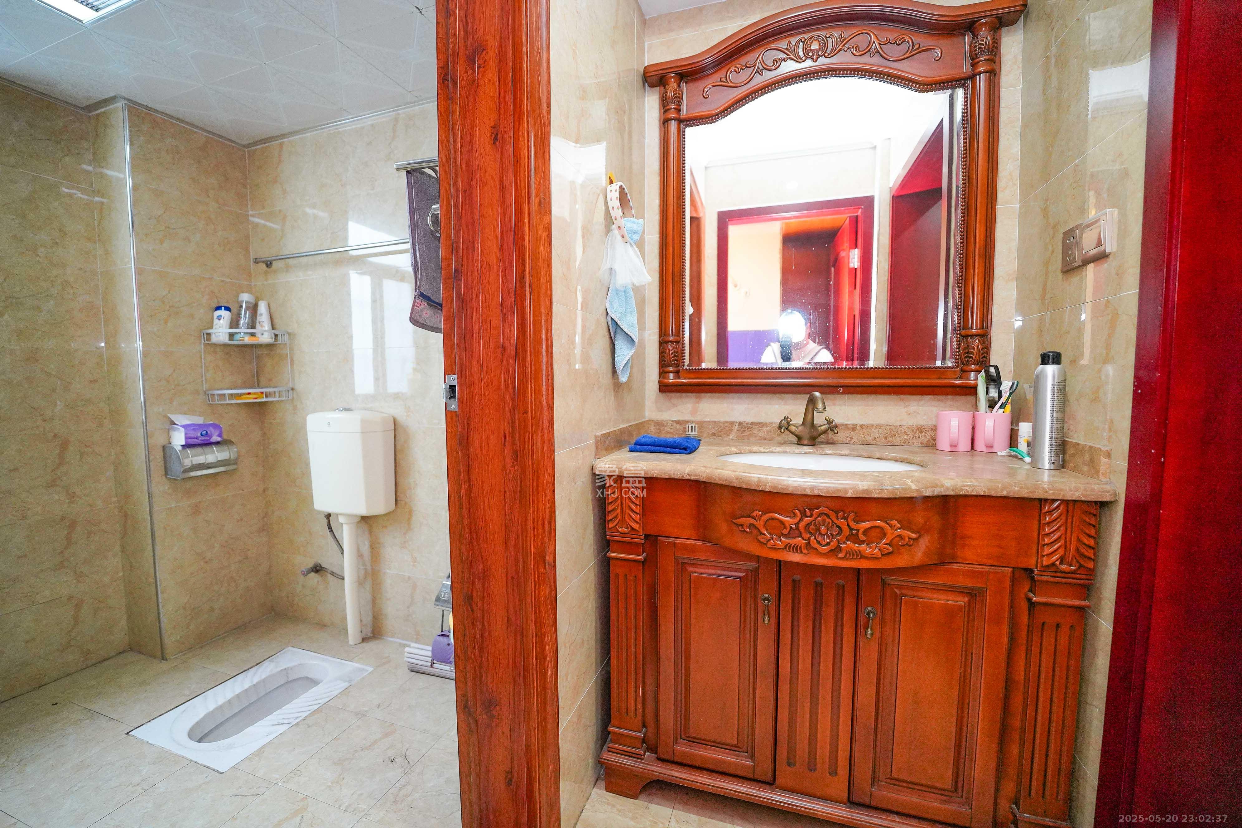 五矿紫湖香醍 4室2厅2卫 124.0万 五矿紫湖香醍 4室2厅2卫 124.0万卫生间