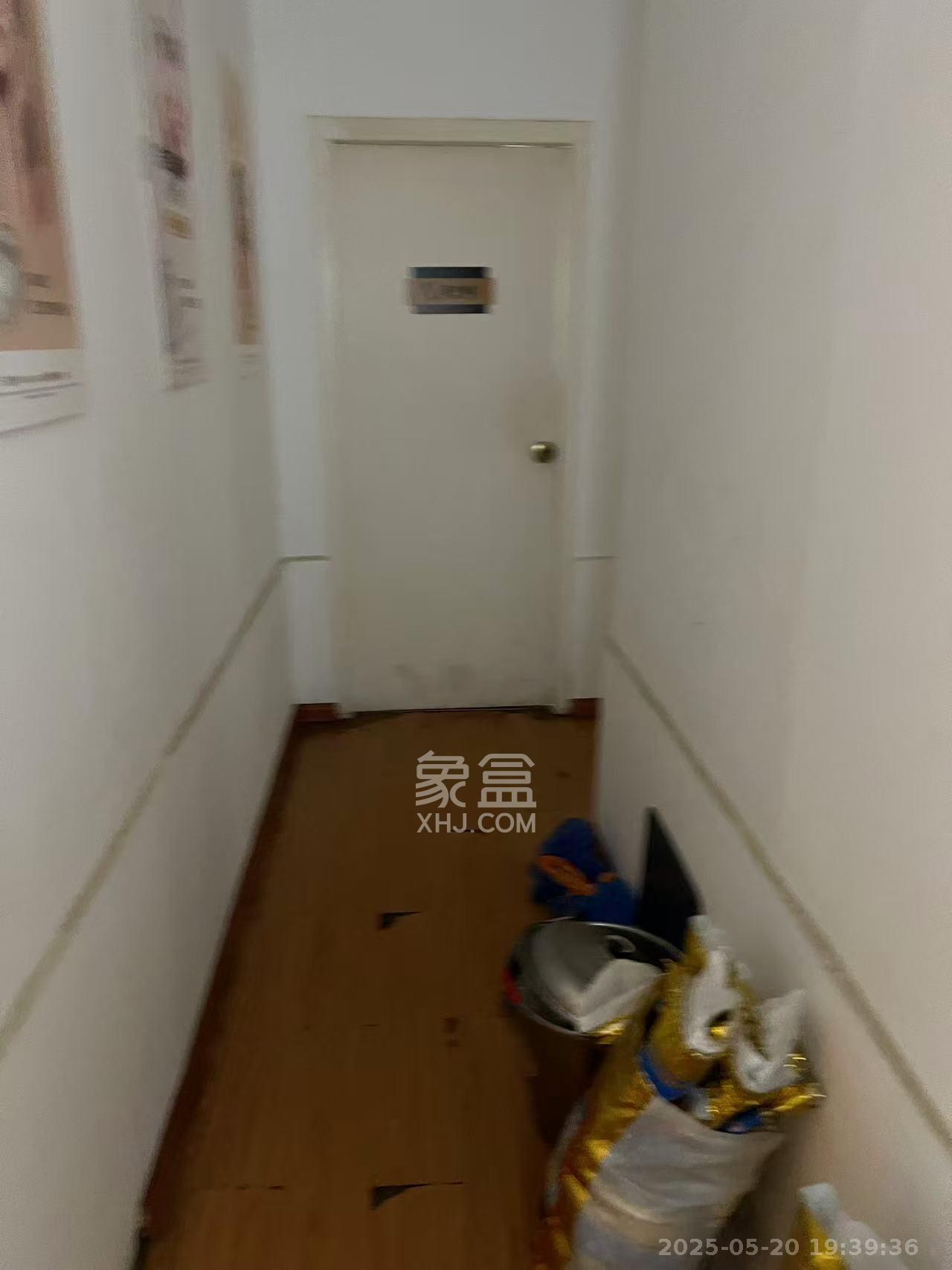 梦泽园 3室2厅1卫 2800.0元/月 梦泽园 3室2厅1卫 2800.0元/月室内图