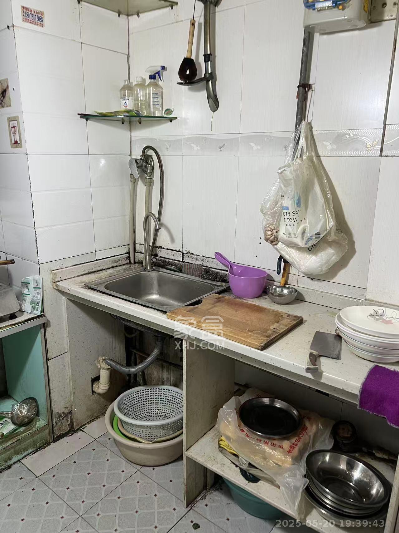 梦泽园 3室2厅1卫 2800.0元/月 梦泽园 3室2厅1卫 2800.0元/月室内图