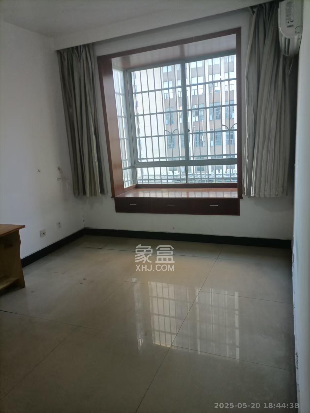 銀馨家園  2室2廳1衛(wèi)    1800.0元/月