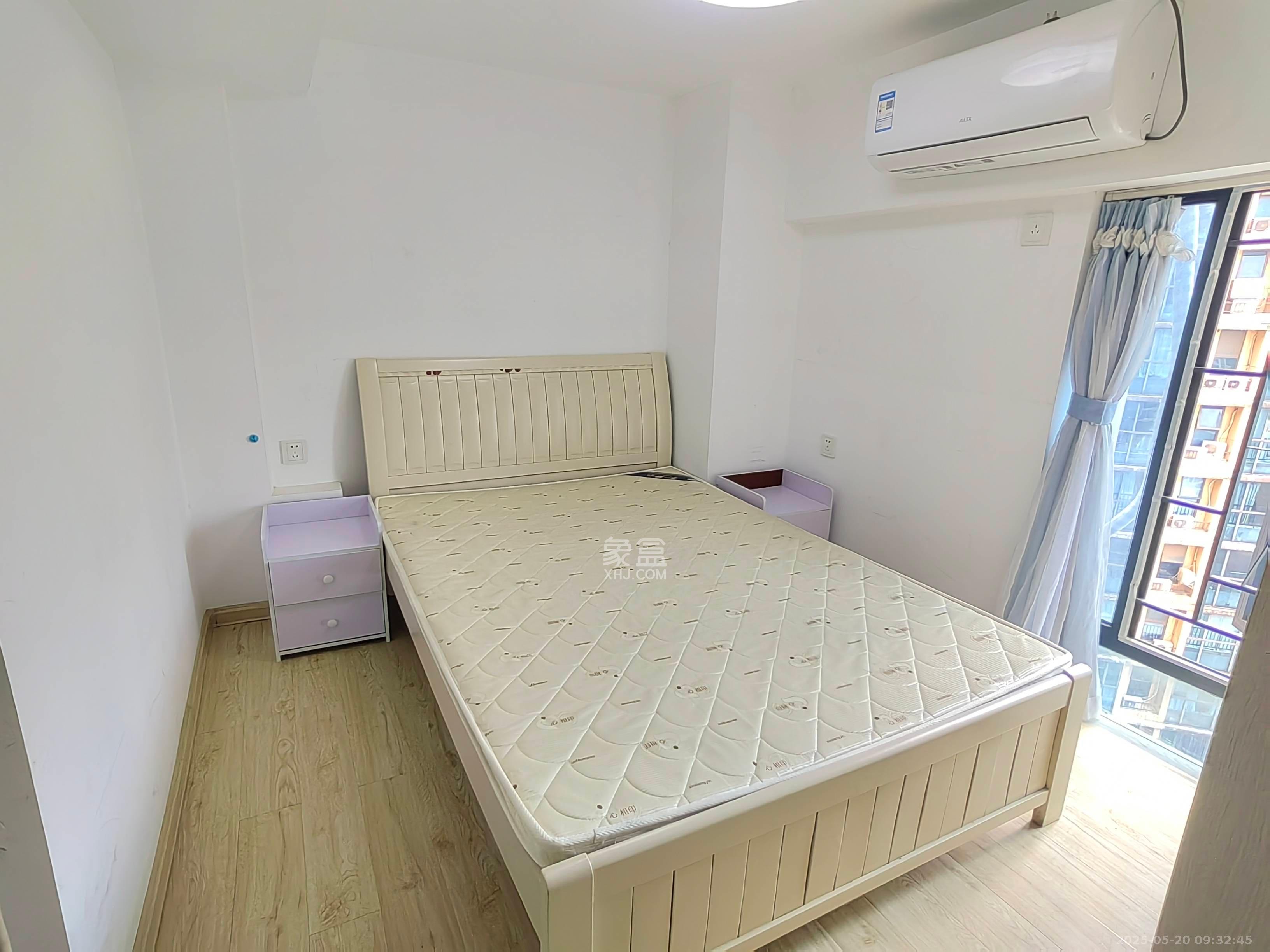 融圣国际 2室1厅2卫 2200.0元/月 融圣国际 2室1厅2卫 2200.0元/月室内图