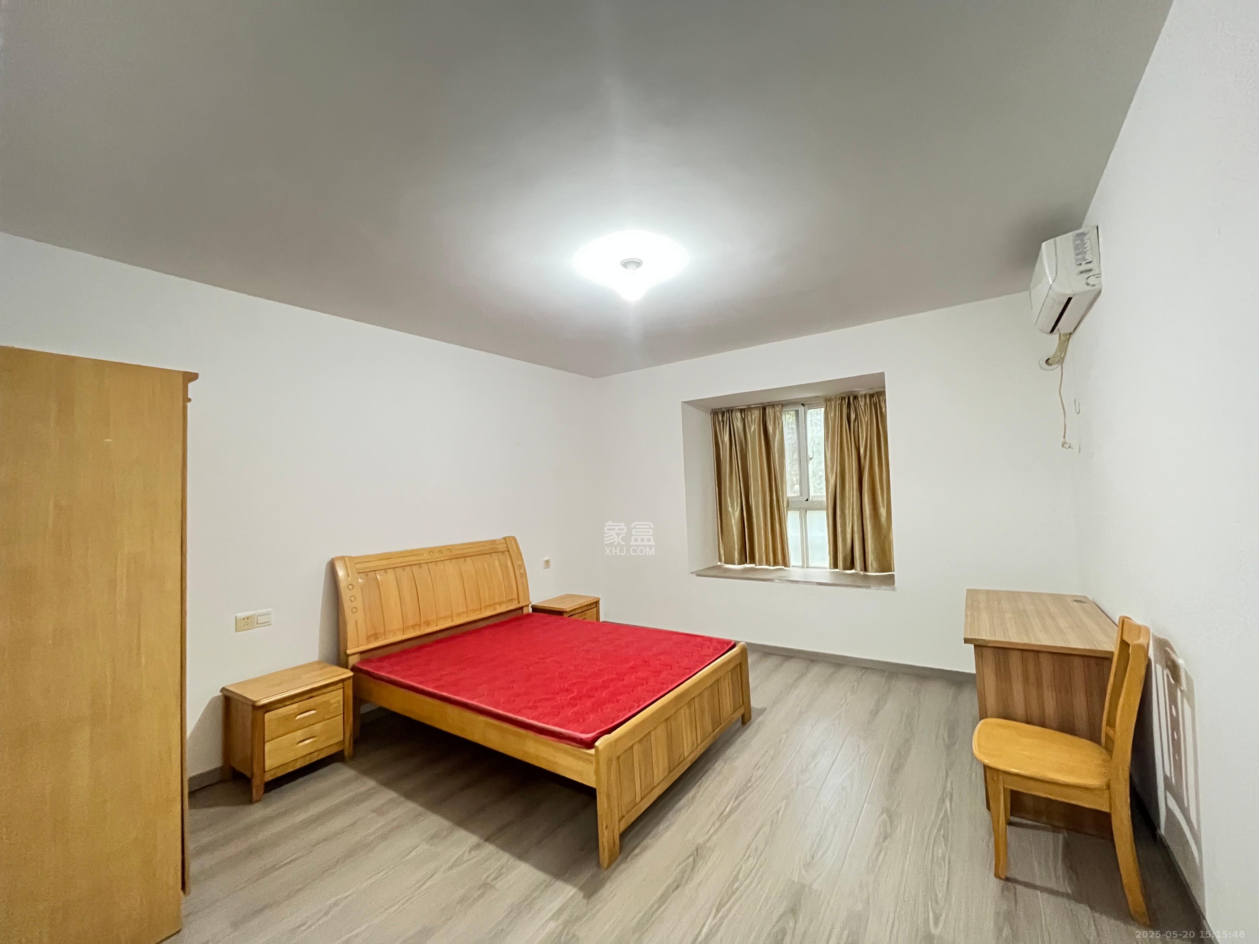 学府华庭 4室2厅2卫 2600.0元/月 学府华庭 4室2厅2卫 2600.0元/月室内图