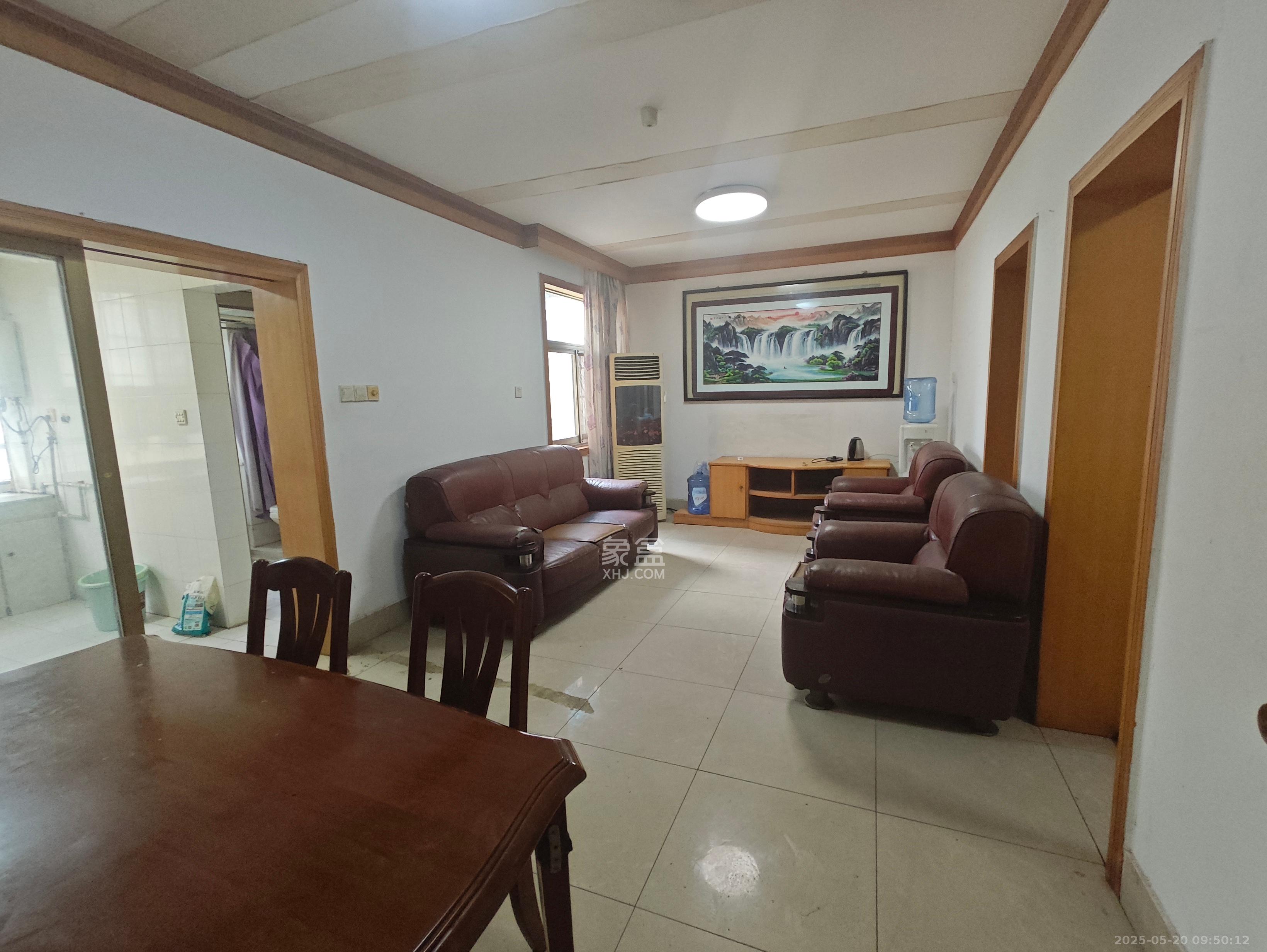 长沙物贸赤岗宿舍/物资贸易宿舍(赤岗小区)  3室2厅1卫    2600.0元/月 长沙物贸赤岗宿舍/物资贸易宿舍(赤岗小区)  3室2厅1卫    2600.0元/月