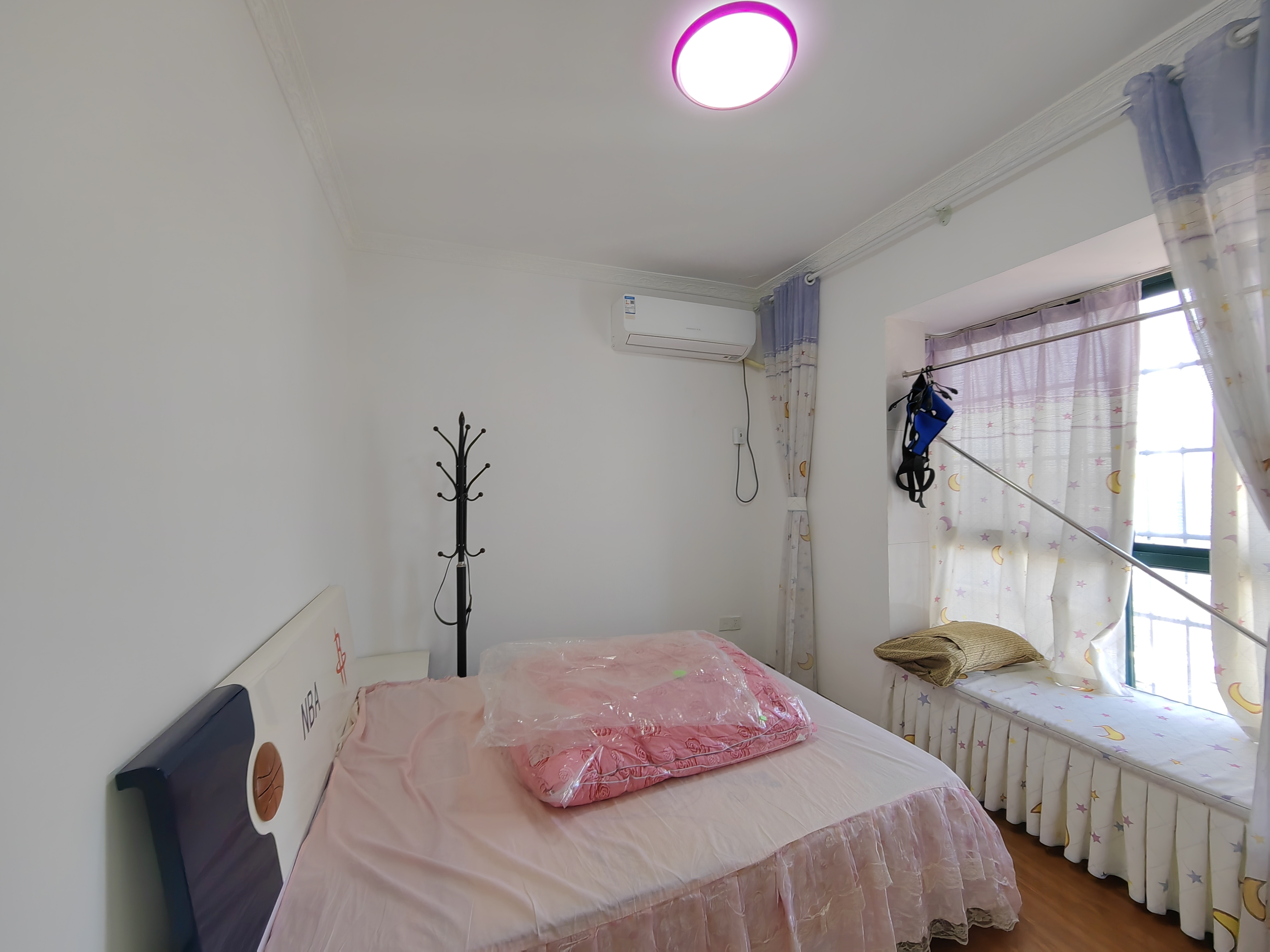 长和广场 2室2厅1卫 1800.0元/月 长和广场 2室2厅1卫 1800.0元/月室内图