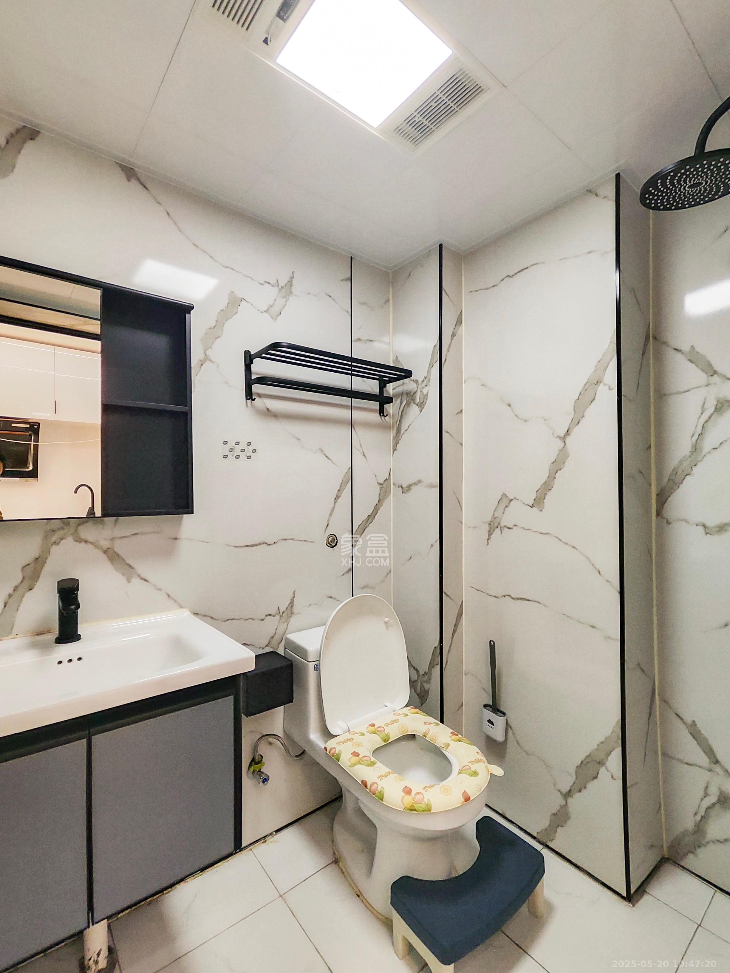 芙蓉同发 1室1厅1卫 2400.0元/月 芙蓉同发 1室1厅1卫 2400.0元/月室内图