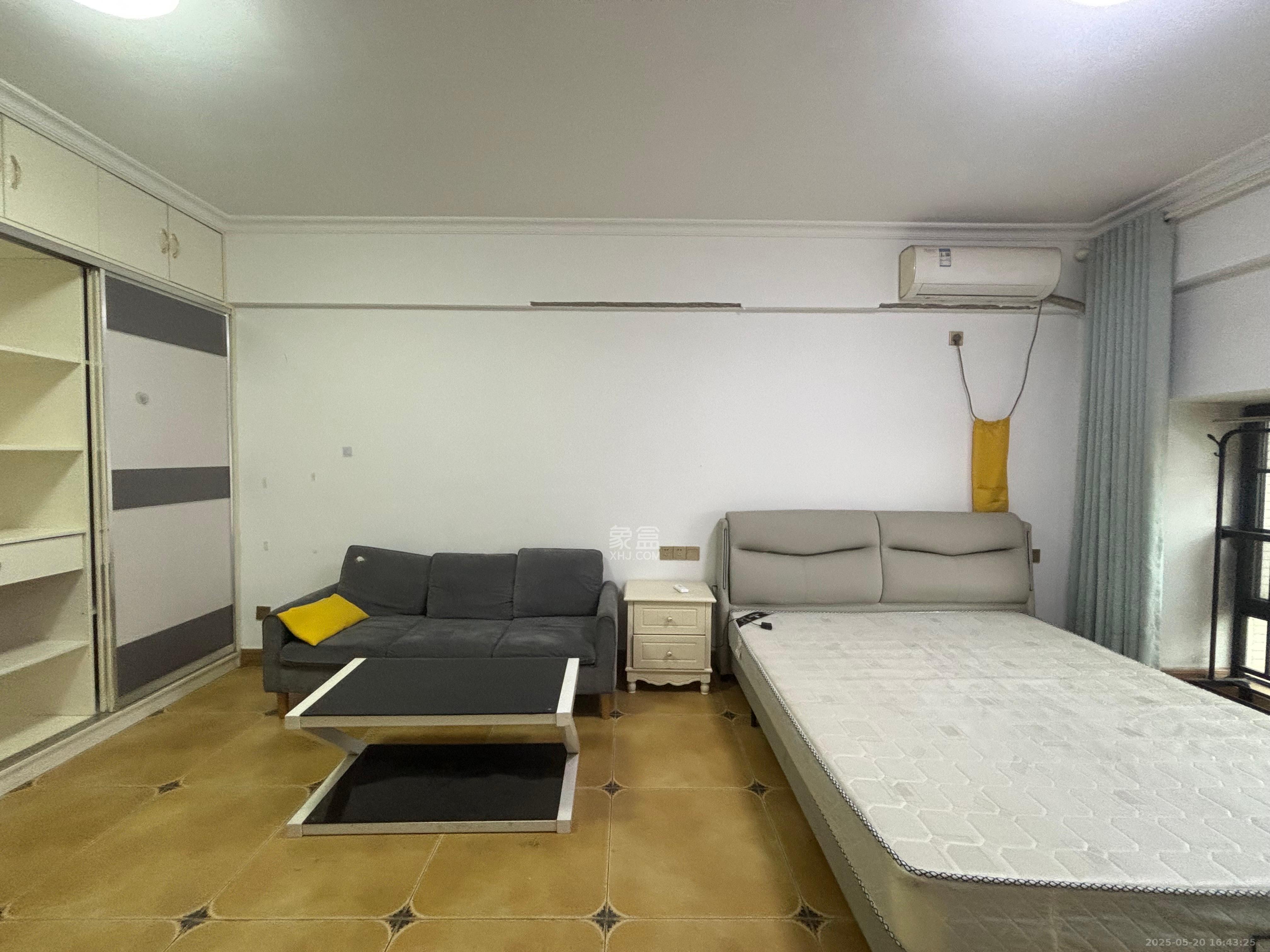 中建芙蓉嘉苑  1室1厅1卫    1100.0元/月室内图
