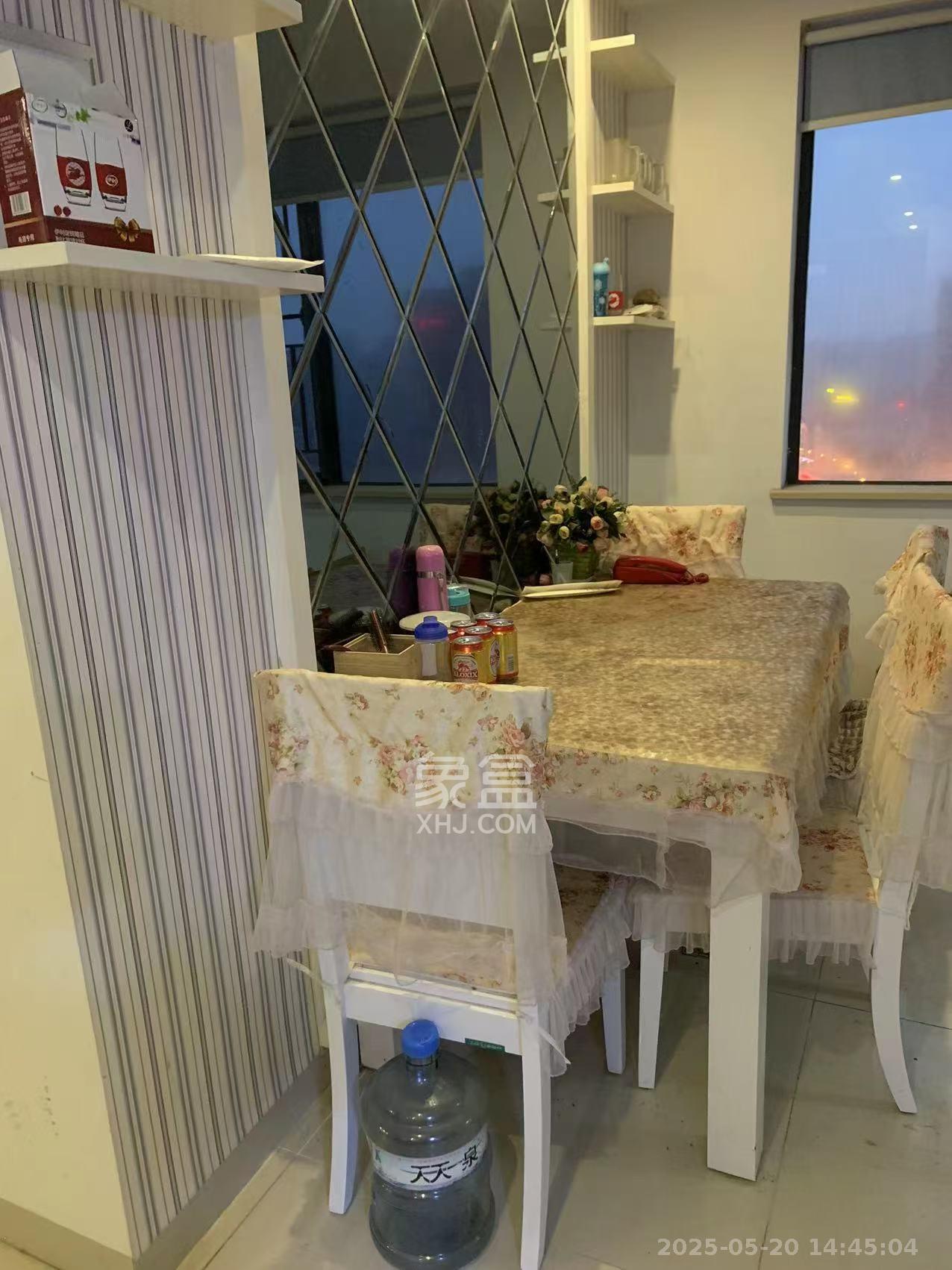 万芙锦城  3室2厅1卫    2400.0元/月 万芙锦城  3室2厅1卫    2400.0元/月室内图