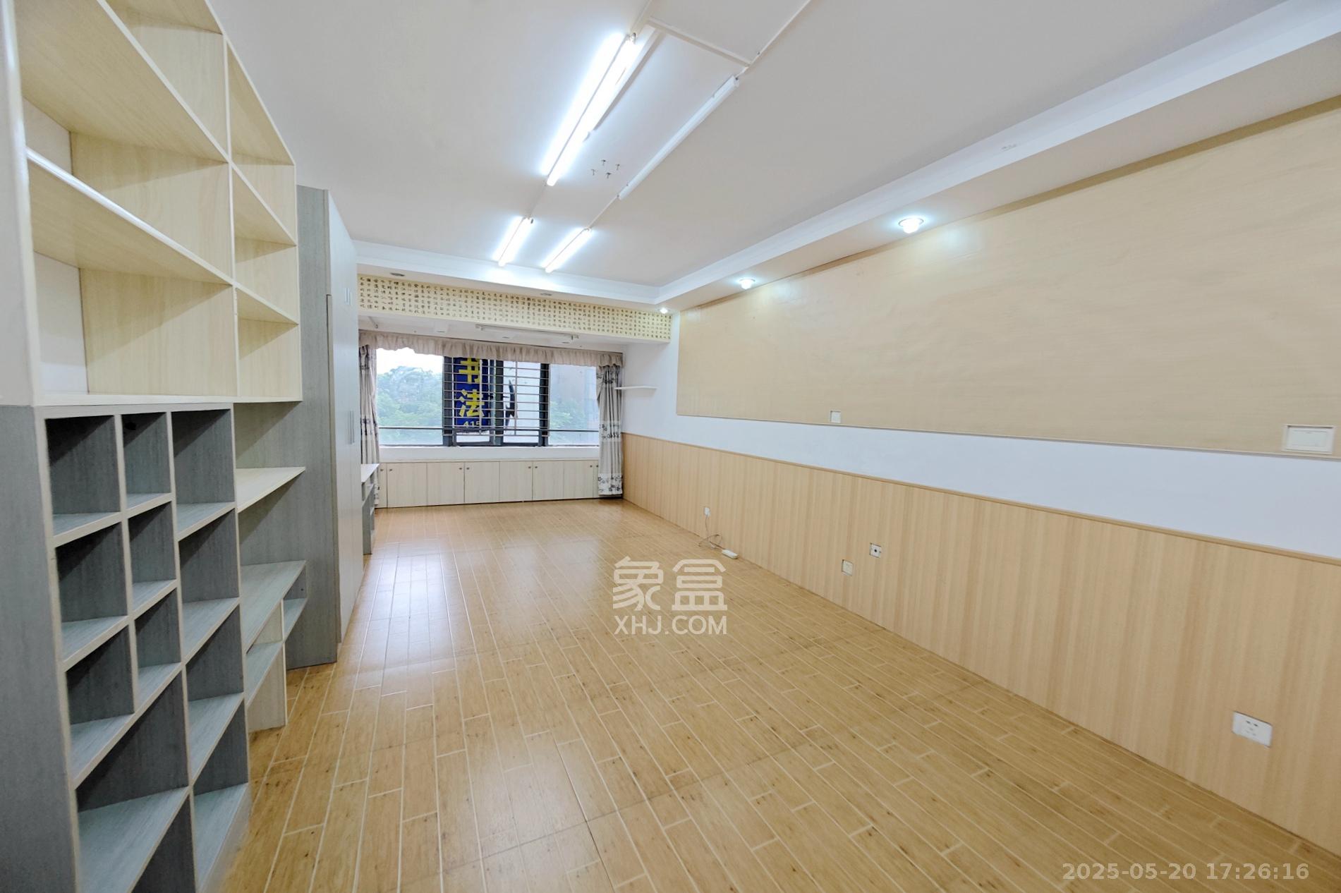 万博汇  1室1厅1卫   38.00万卧室