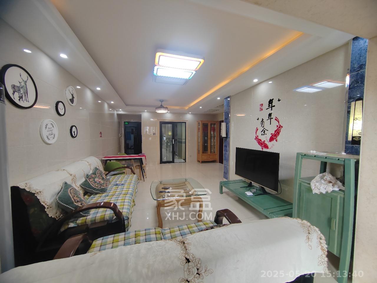 星湖湾一期高层  3室2厅1卫   2500.00元/月室内图