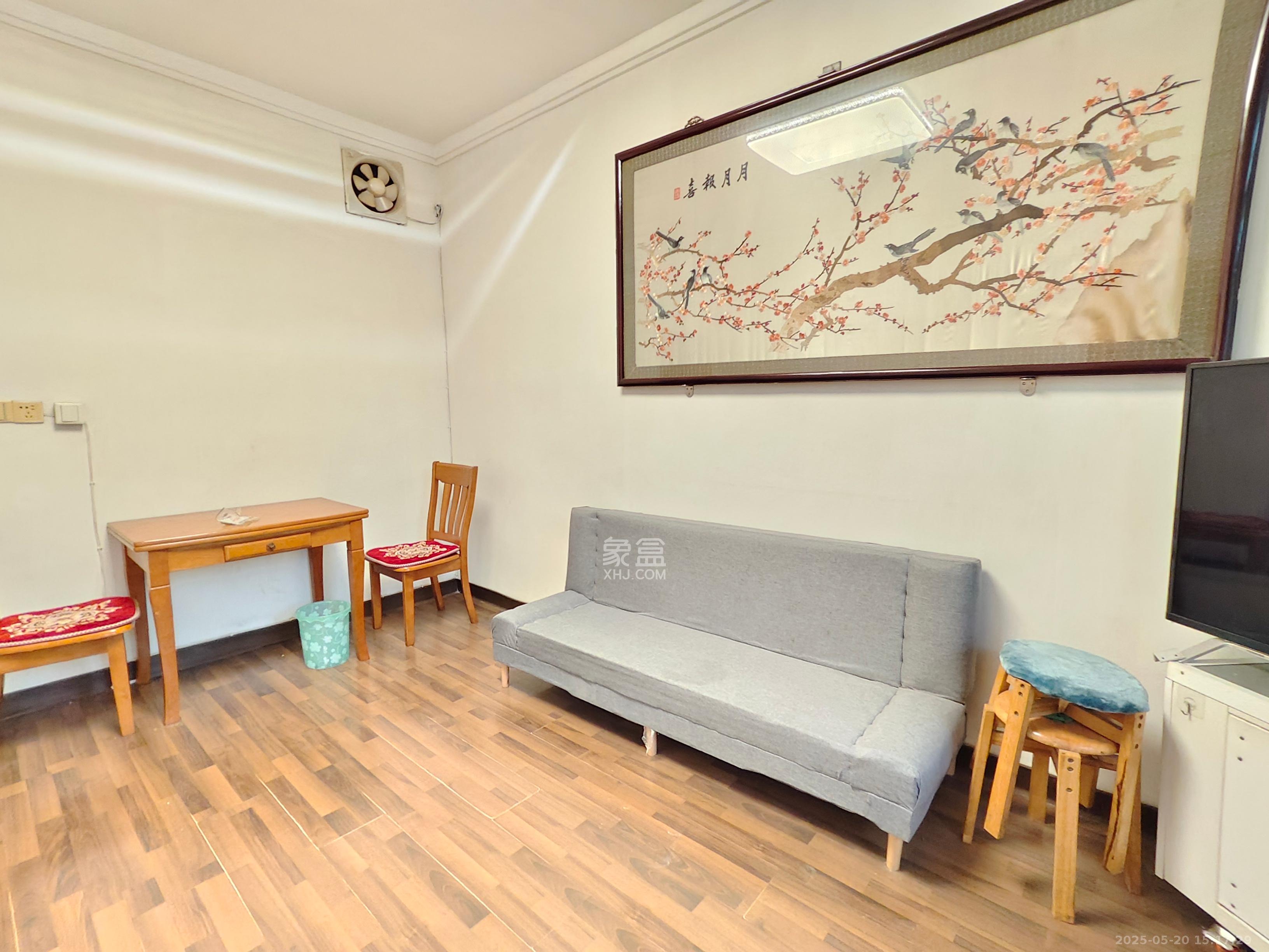 建湘新村  1室1厅1卫   1100.00元/月室内图