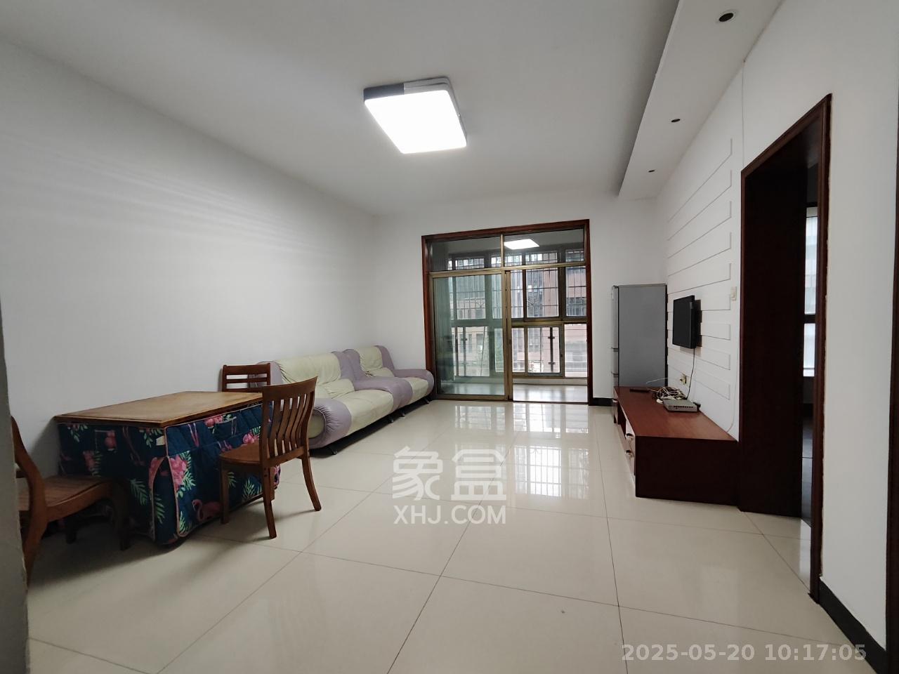 向阳湖安置小区 2室2厅1卫 3200.0元/月 向阳湖安置小区 2室2厅1卫 3200.0元/月室内图