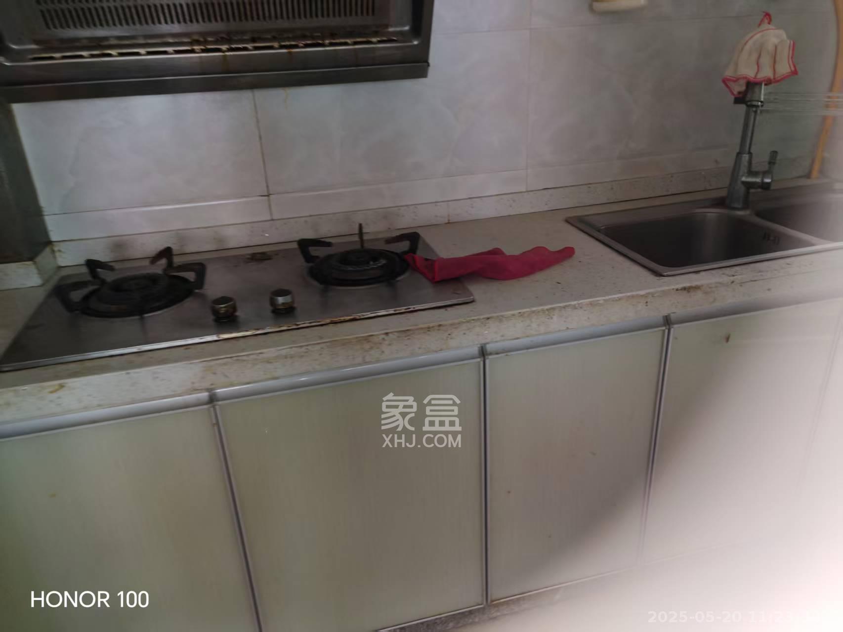 城南故事家园  3室2厅1卫    2100.0元/月室内图